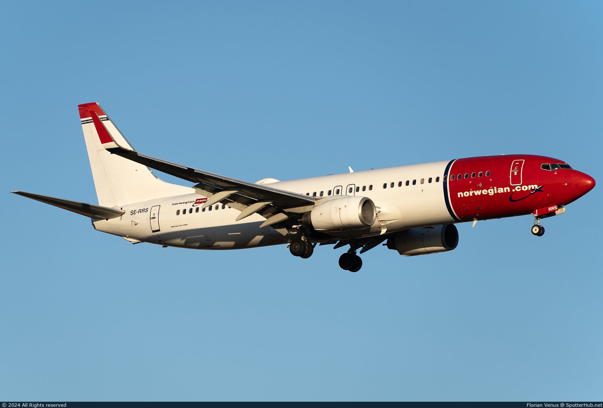 Photo of SE-RRS - Boeing 737-8JP operated by Norwegian Air Sweden