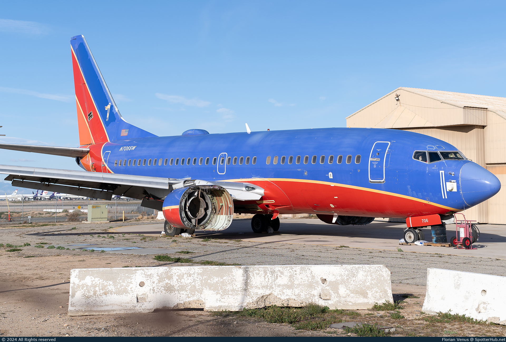 Photo of N706SW - Boeing 737-7H4 operated by Southwest Airlines