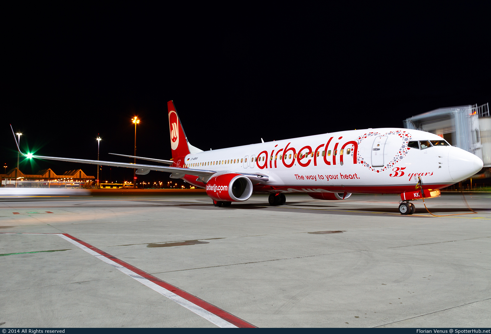 Photo of D-ABKK - Boeing 737-86J operated by Air Berlin