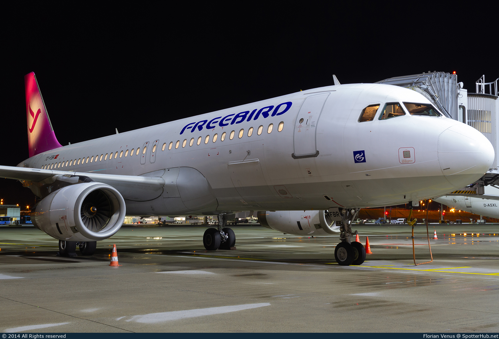 Photo of D-ASXL - Boeing 737-8EH operated by SunExpress Germany