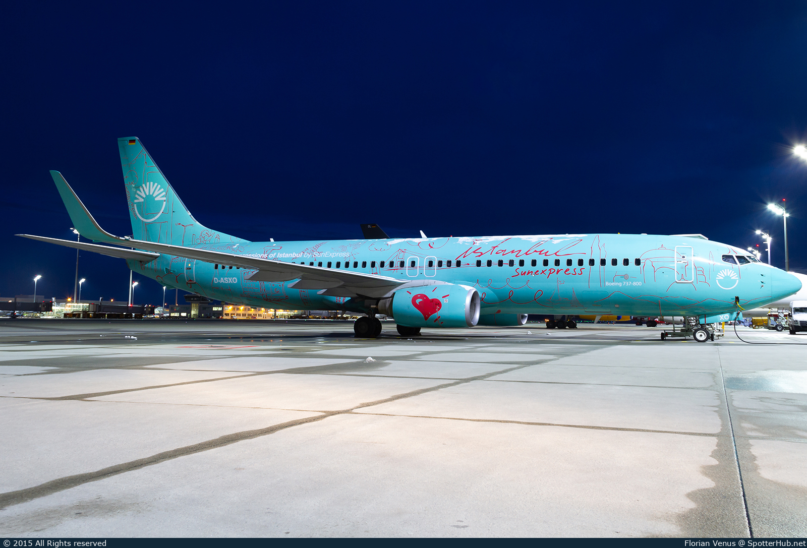 Photo of D-ASXO - Boeing 737-8HX operated by SunExpress Germany