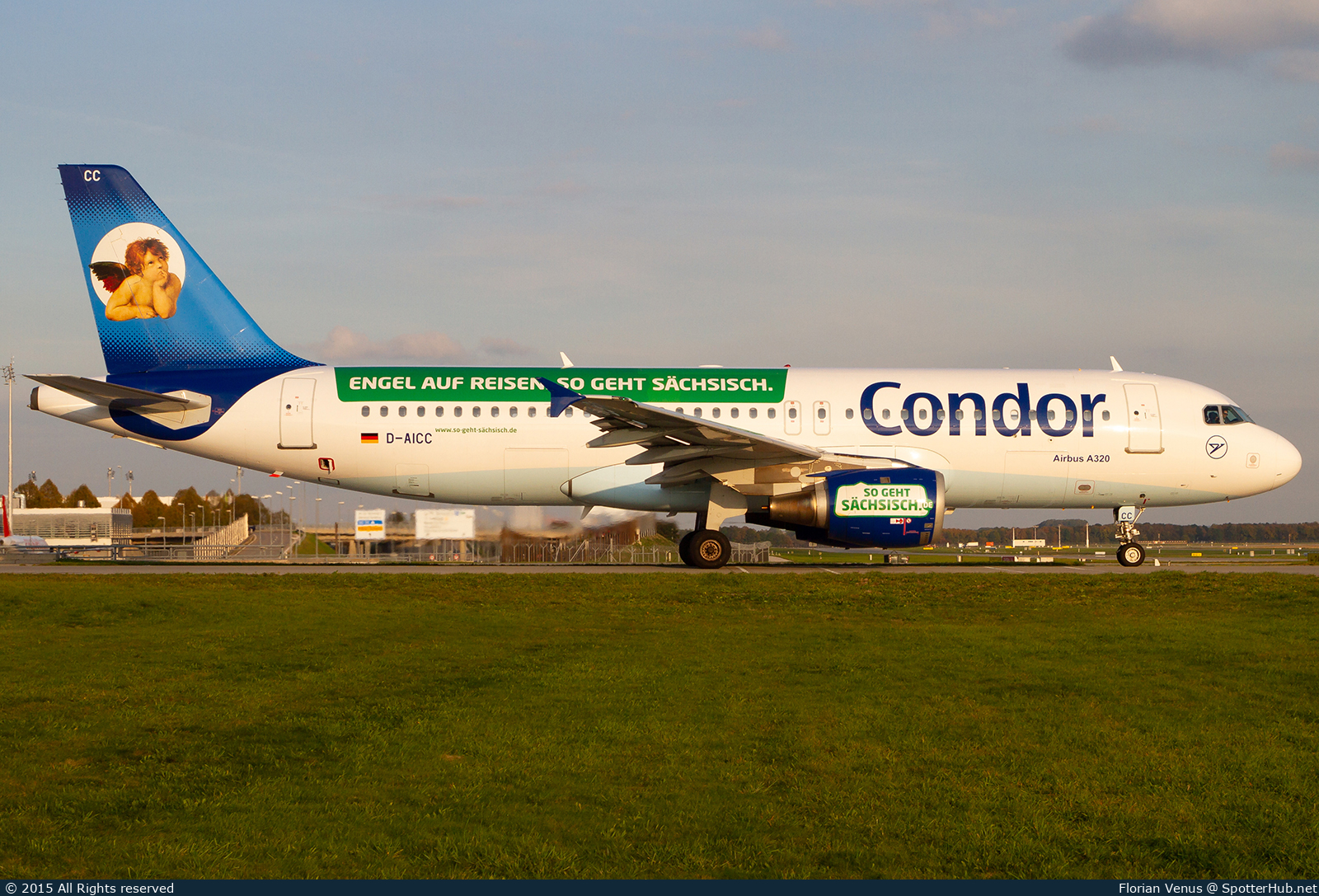 Photo of D-AICC - Airbus A320-212 operated by Condor