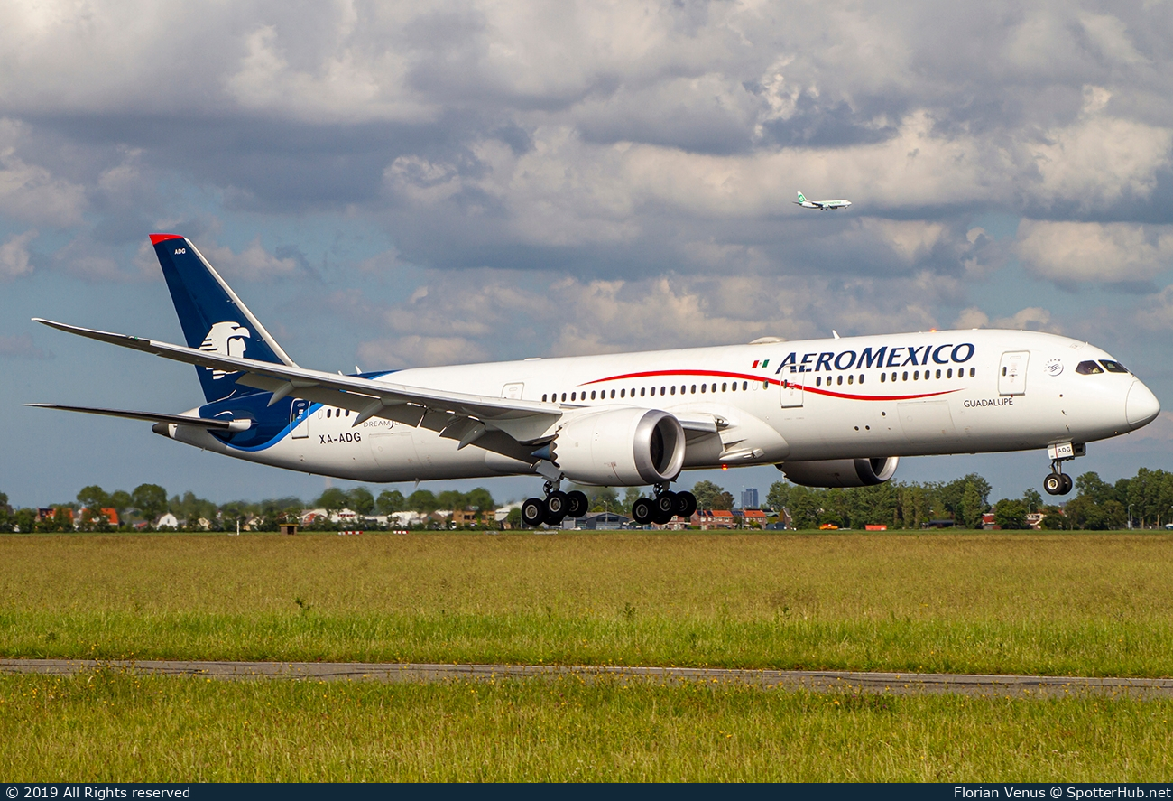 Photo of XA-ADG - Boeing 787-9 Dreamliner operated by Aeroméxico