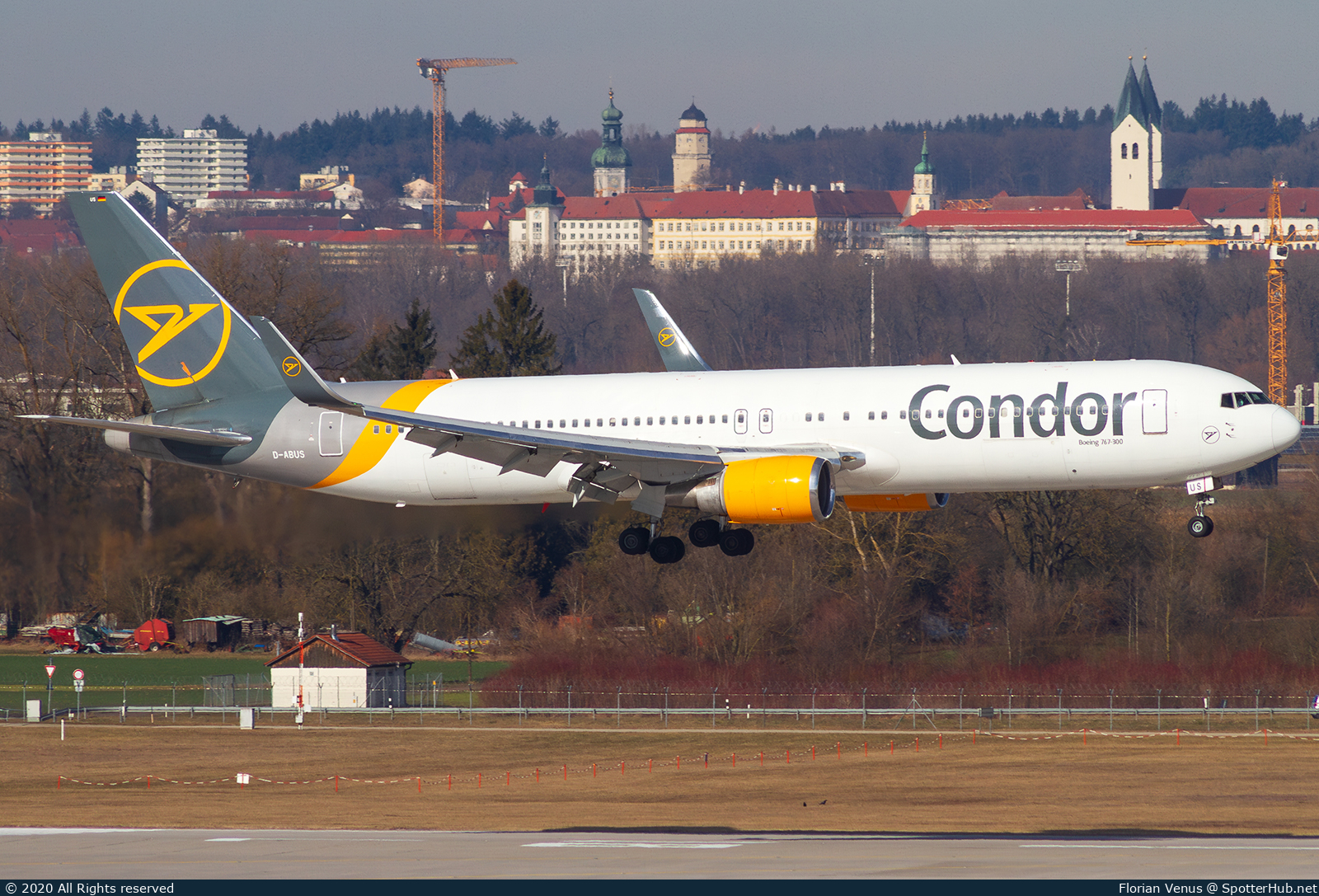 Photo of D-ABUS - Boeing 767-38E(ER) operated by Condor
