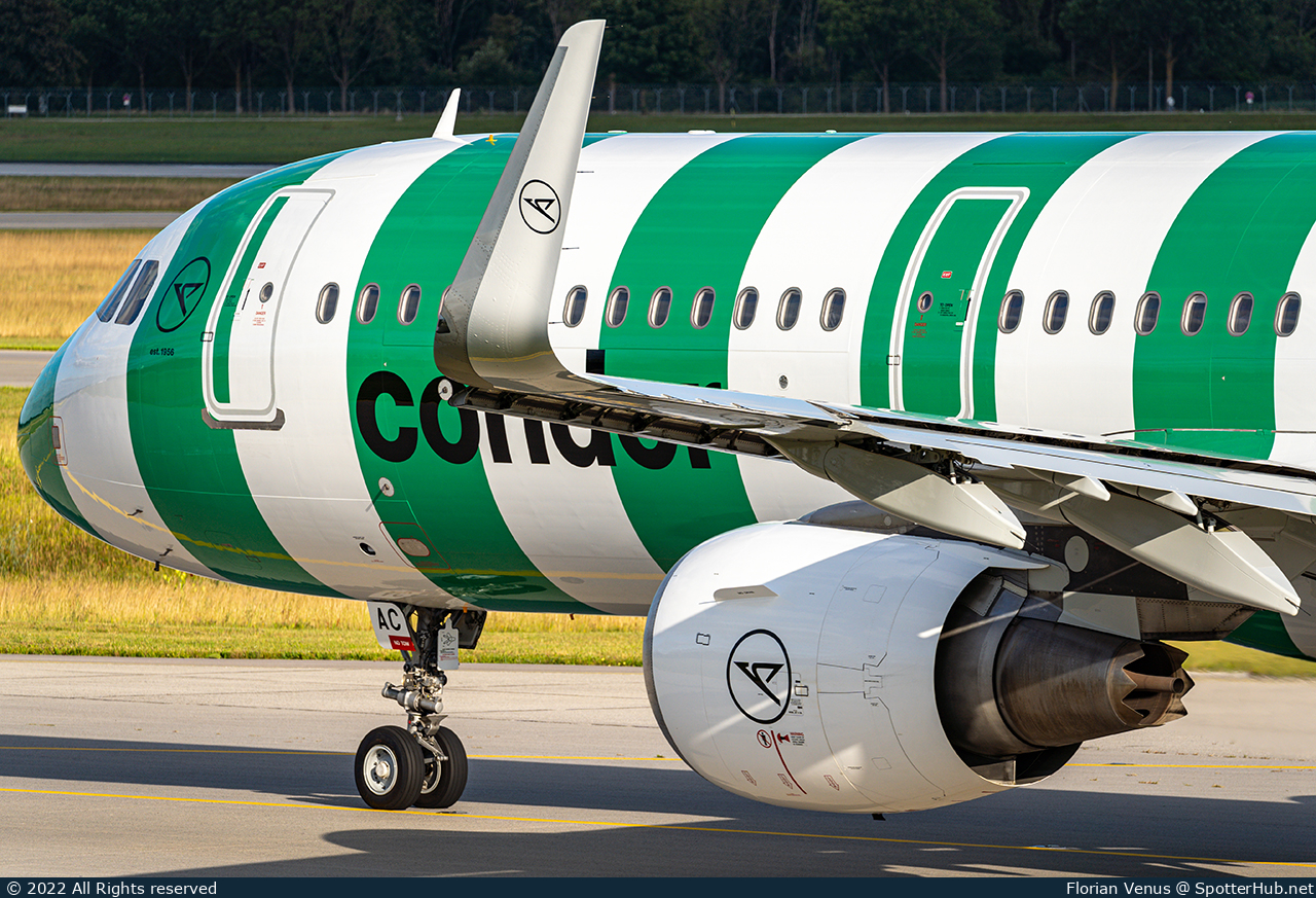Photo of D-AIAC - Airbus A321-211 operated by Condor