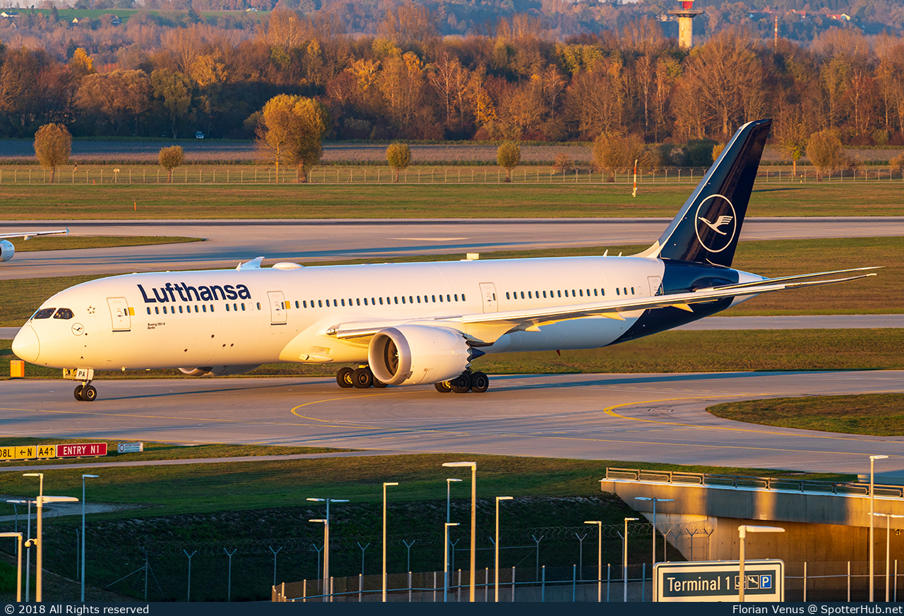 Photo of D-ABPA - Boeing 787-9 Dreamliner operated by Lufthansa