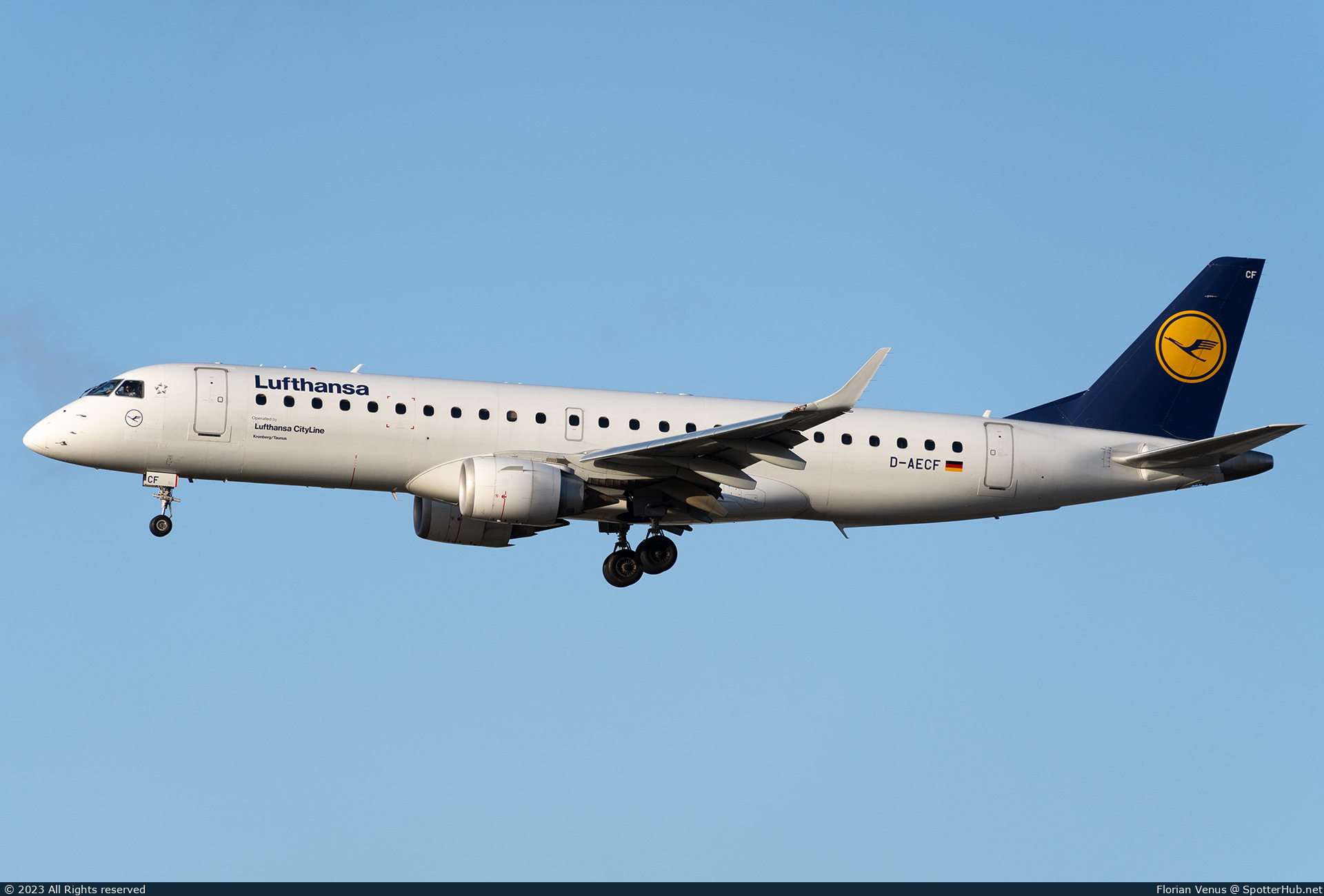 Photo of D-AECF - Embraer ERJ-190LR operated by Lufthansa CityLine