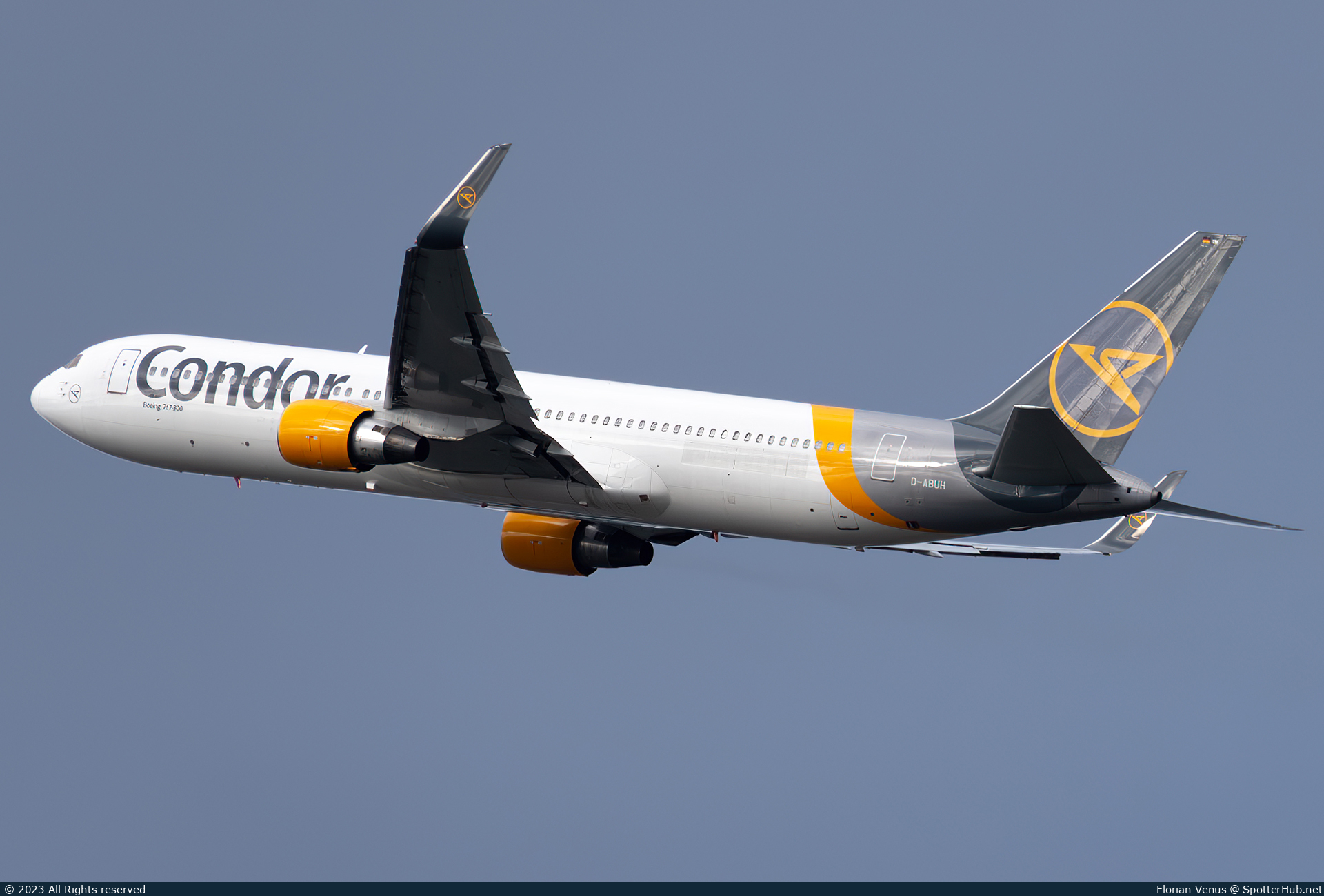Photo of D-ABUH - Boeing 767-330(ER) operated by Condor