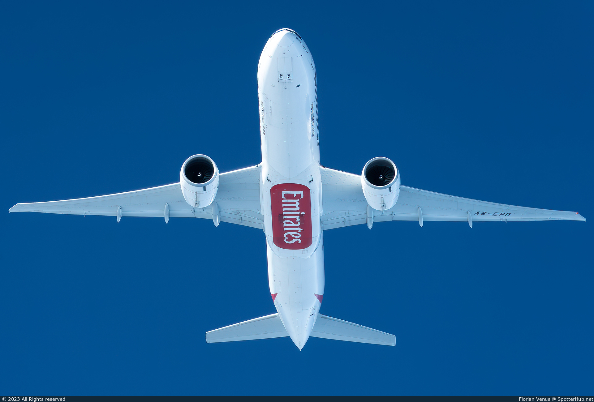 Photo of A6-EPR - Boeing 777-31H(ER) operated by Emirates