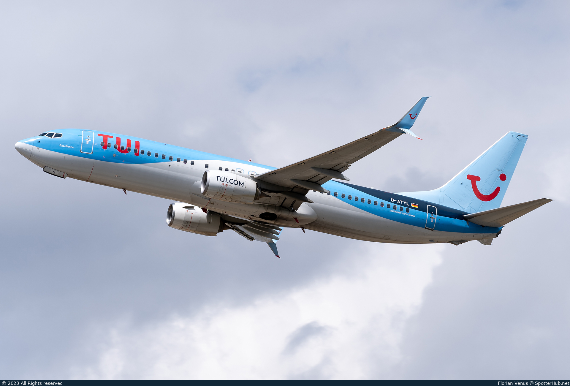 Photo of D-ATYL - Boeing 737-8K5 operated by TUIfly
