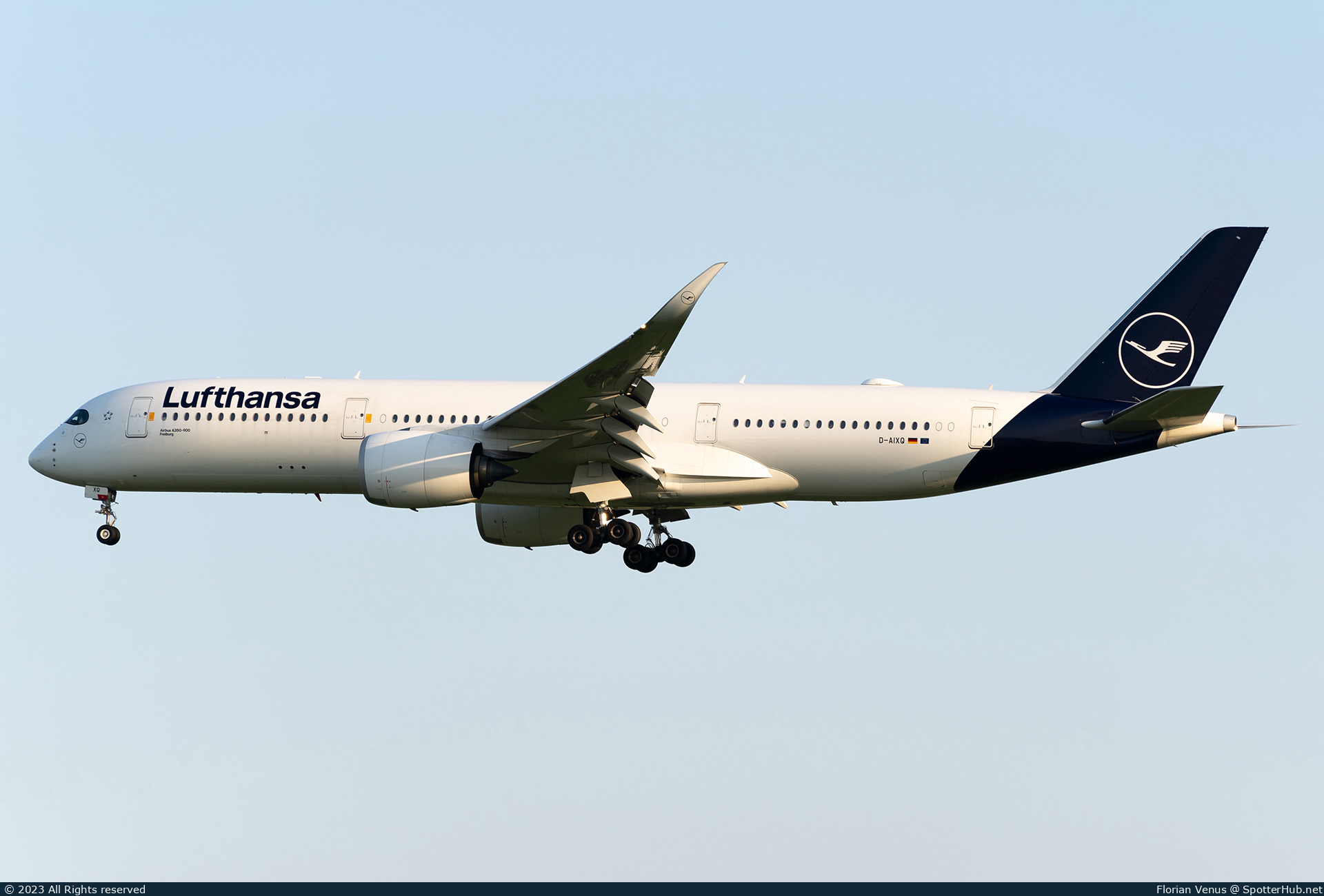 Photo of D-AIXQ - Airbus A350-941 operated by Lufthansa