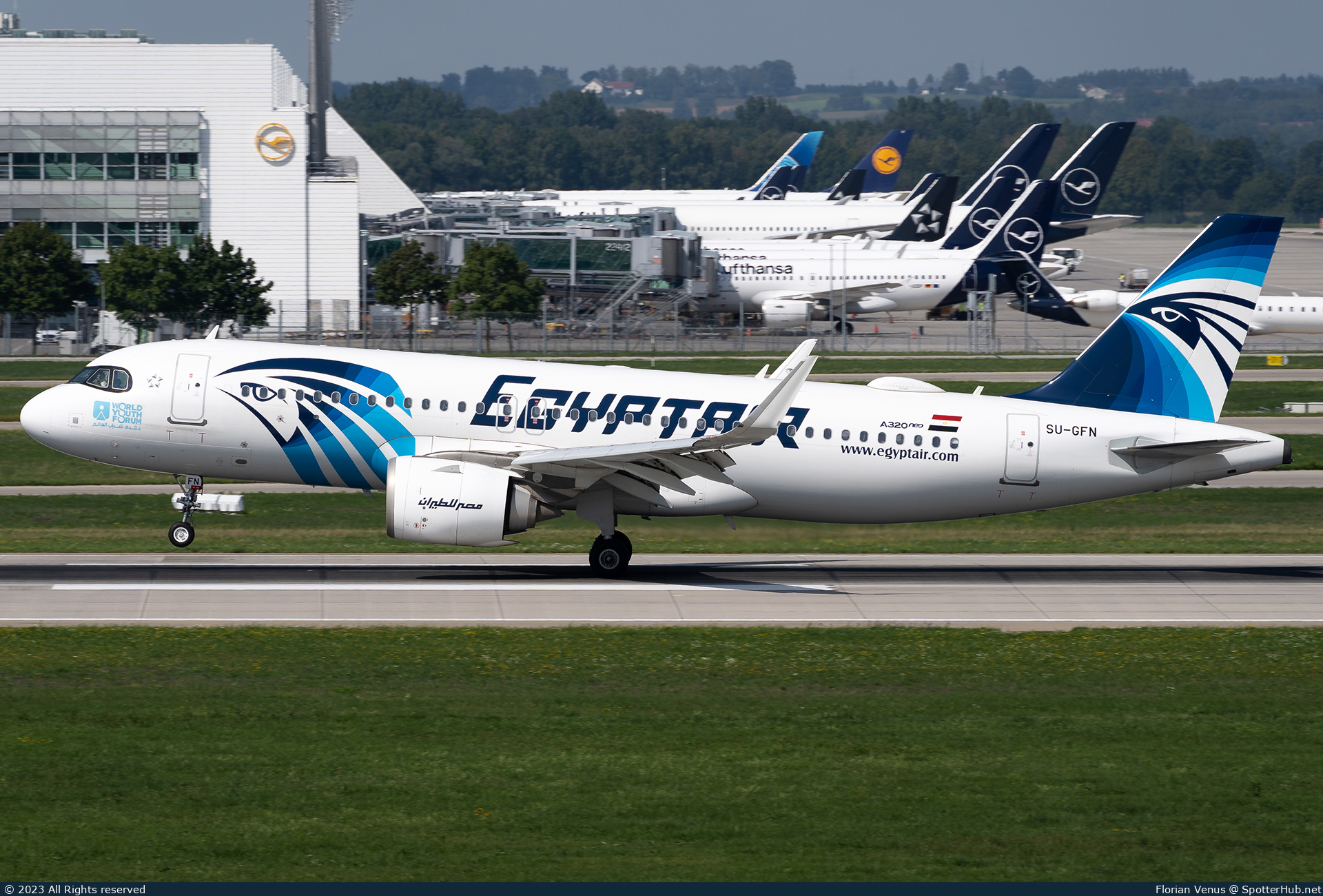 Photo of SU-GFN - Airbus A320-251N operated by Egyptair