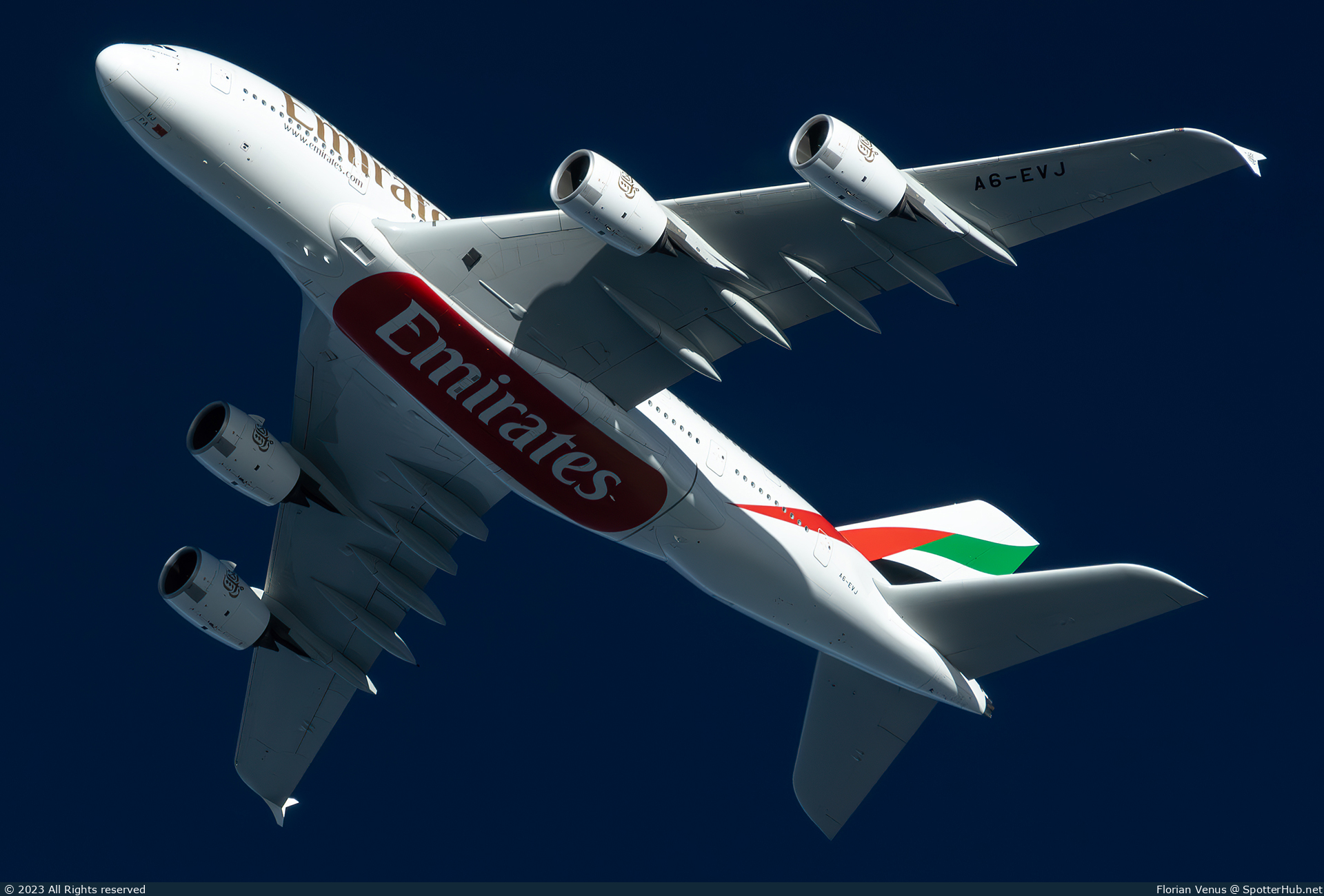 Photo of A6-EVJ - Airbus A380-842 operated by Emirates