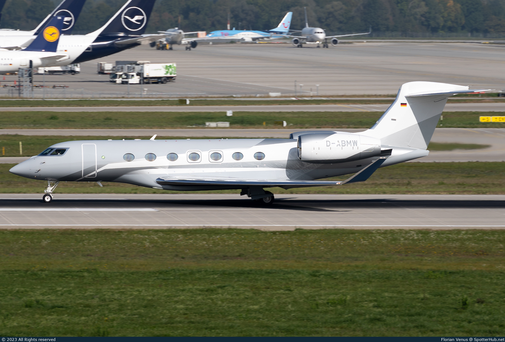 Photo of D-ABMW - Gulfstream G600 operated by BMW Flugdienst