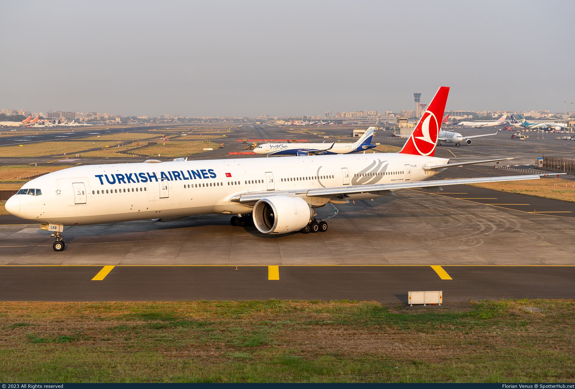 Photo of TC-LKB - Boeing 777-36N(ER) operated by Turkish Airlines