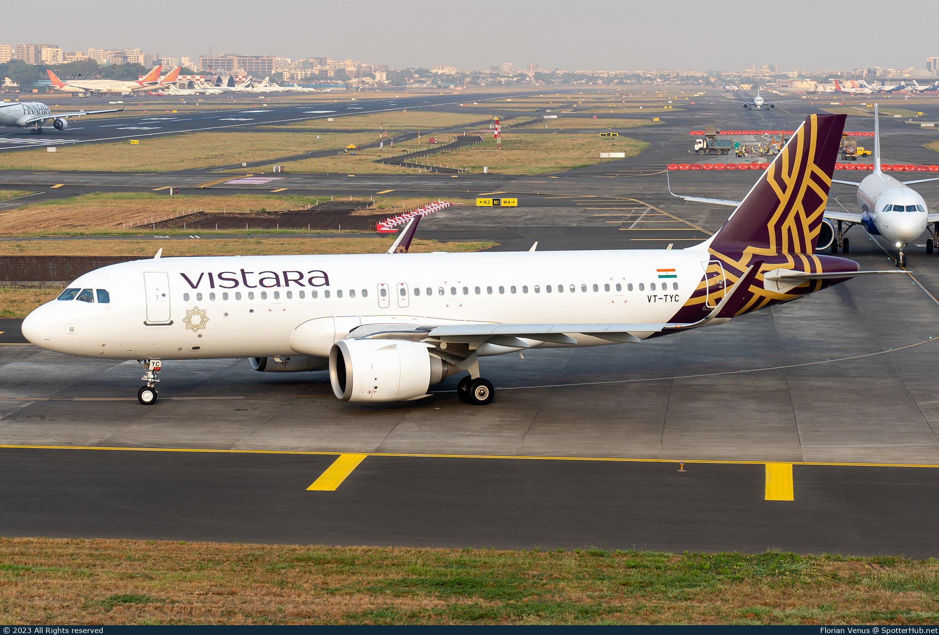 Photo of VT-TYC - Airbus A320-251N operated by Vistara