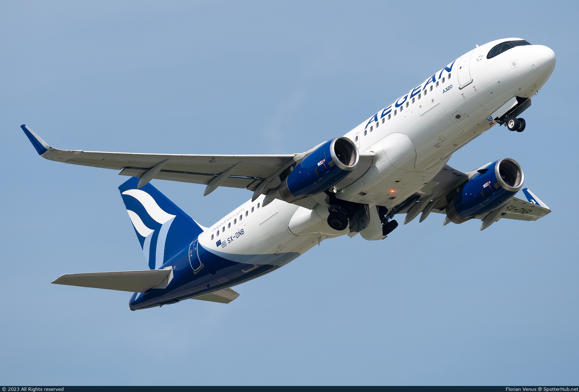 Photo of SX-DNB - Airbus A320-232 operated by Aegean Airlines