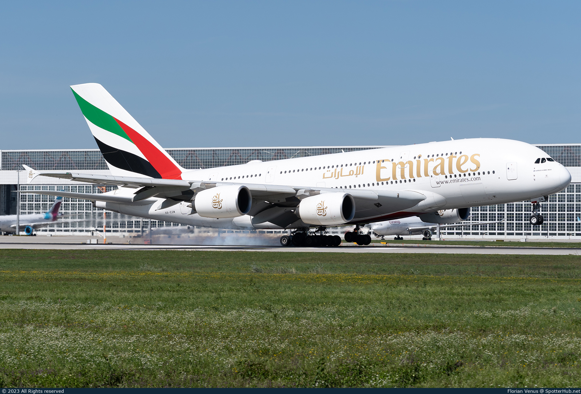 Photo of A6-EOM - Airbus A380-861 operated by Emirates