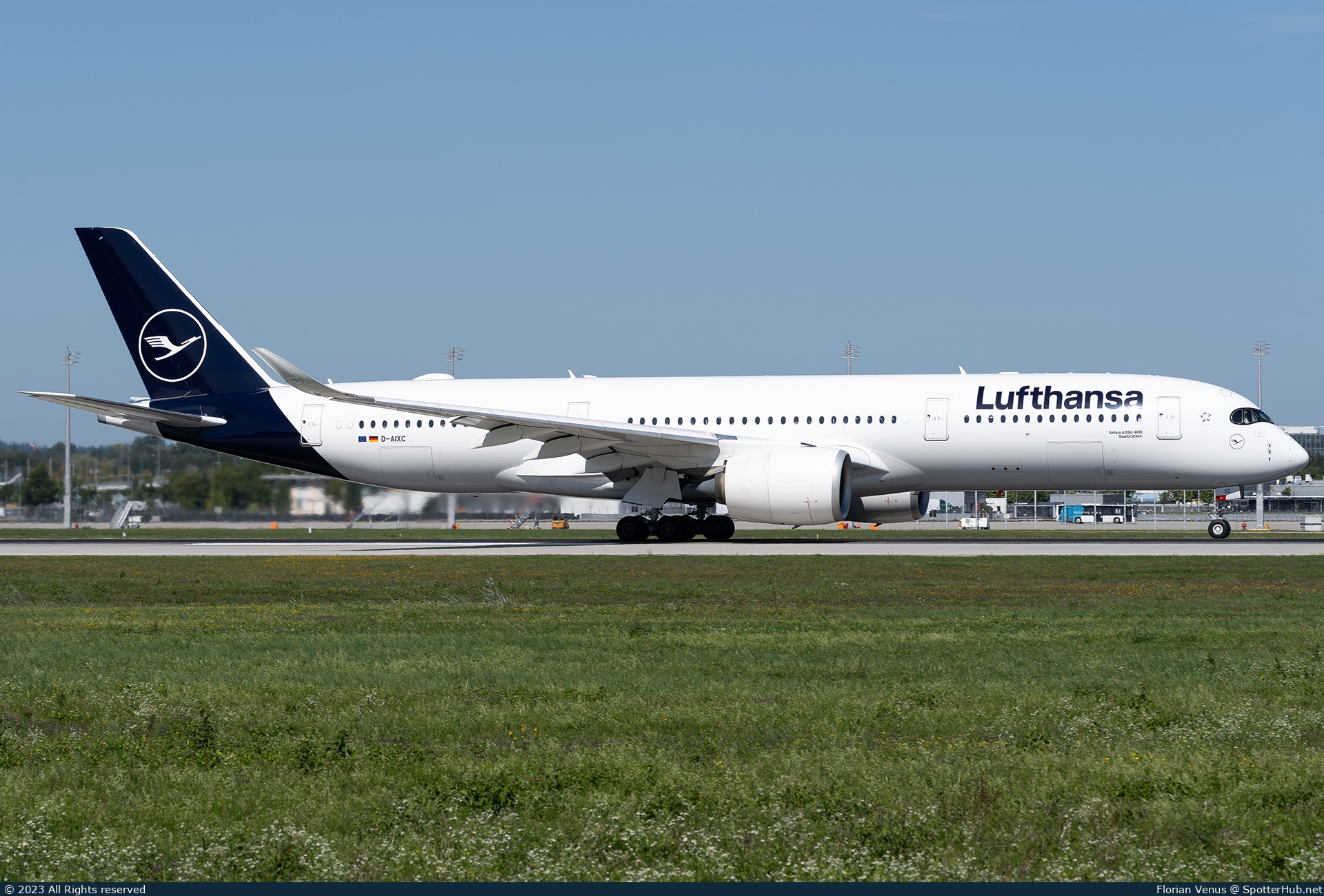 Photo of D-AIXC - Airbus A350-941 operated by Lufthansa