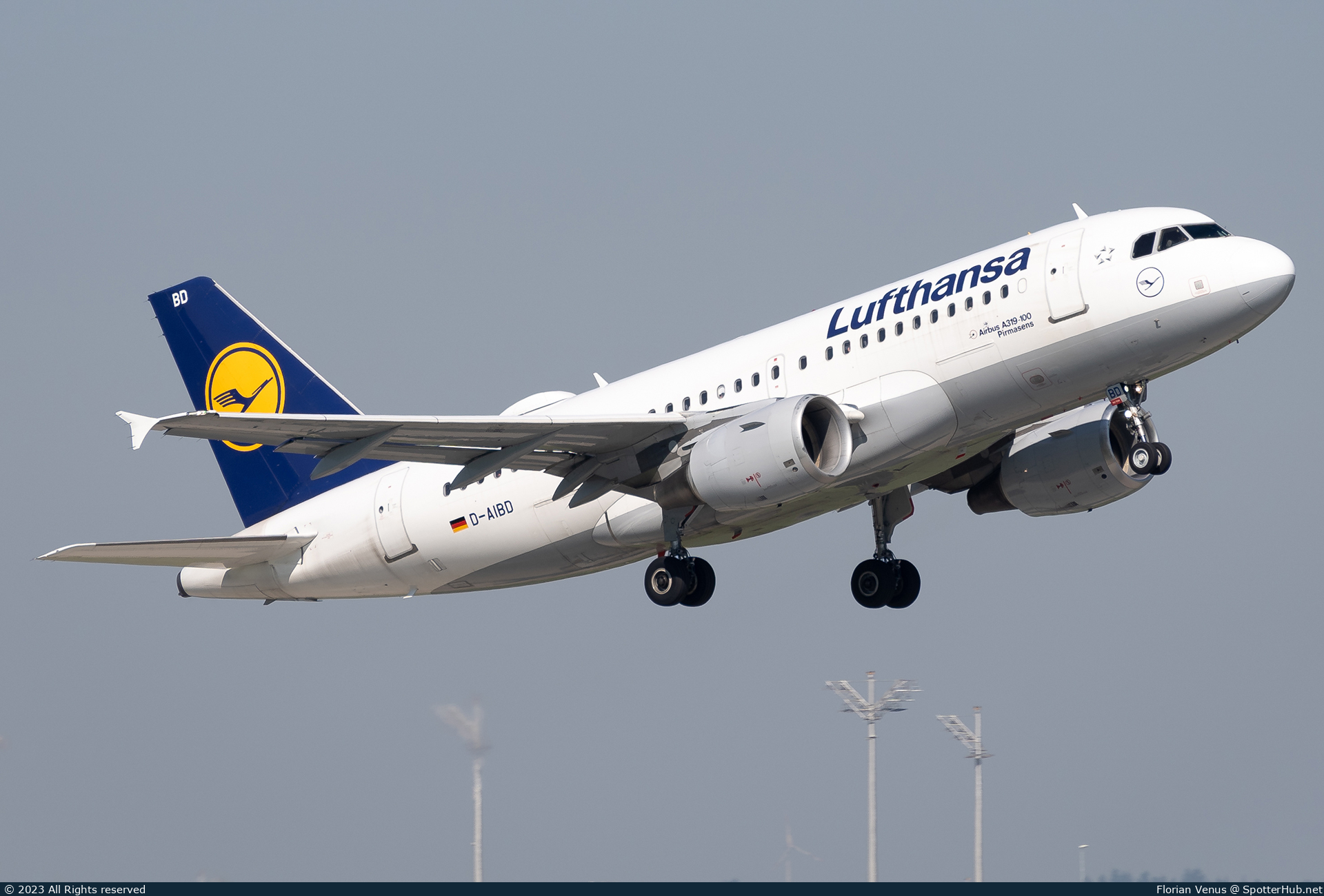Photo of D-AIBD - Airbus A319-112 operated by Lufthansa