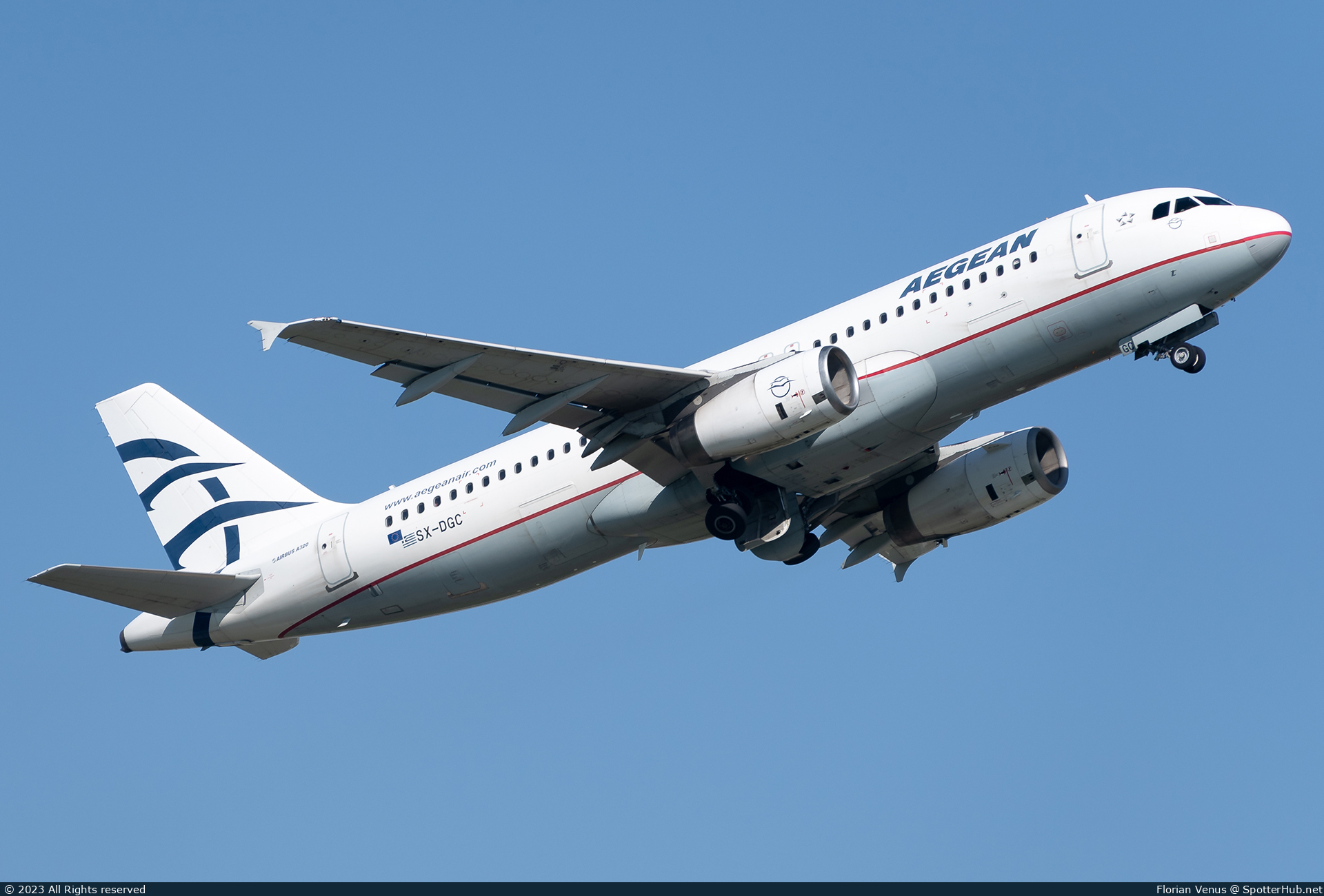 Photo of SX-DGC - Airbus A320-232 operated by Aegean Airlines