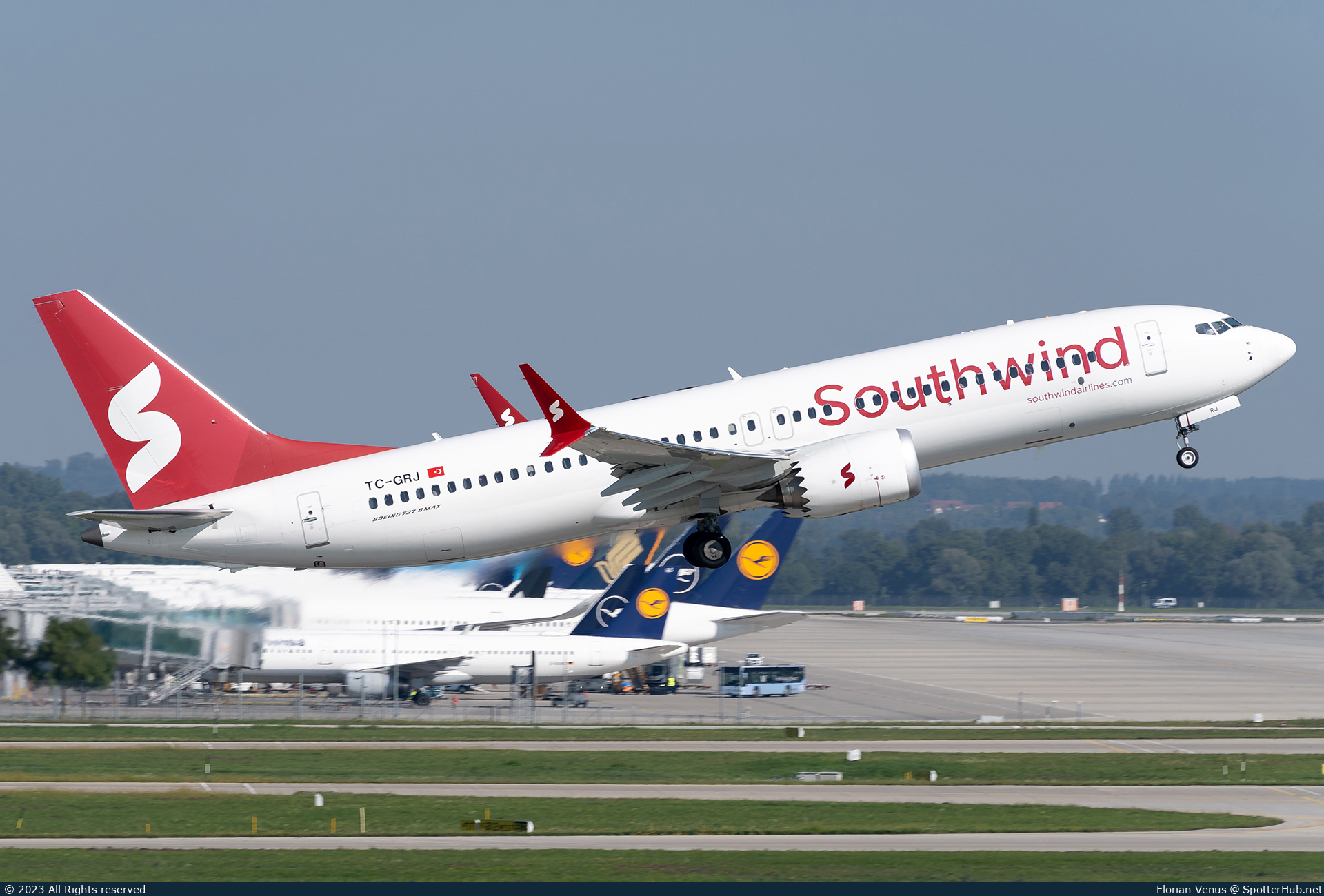 Photo of TC-GRJ - Boeing 737 MAX 8 operated by Southwind Airlines