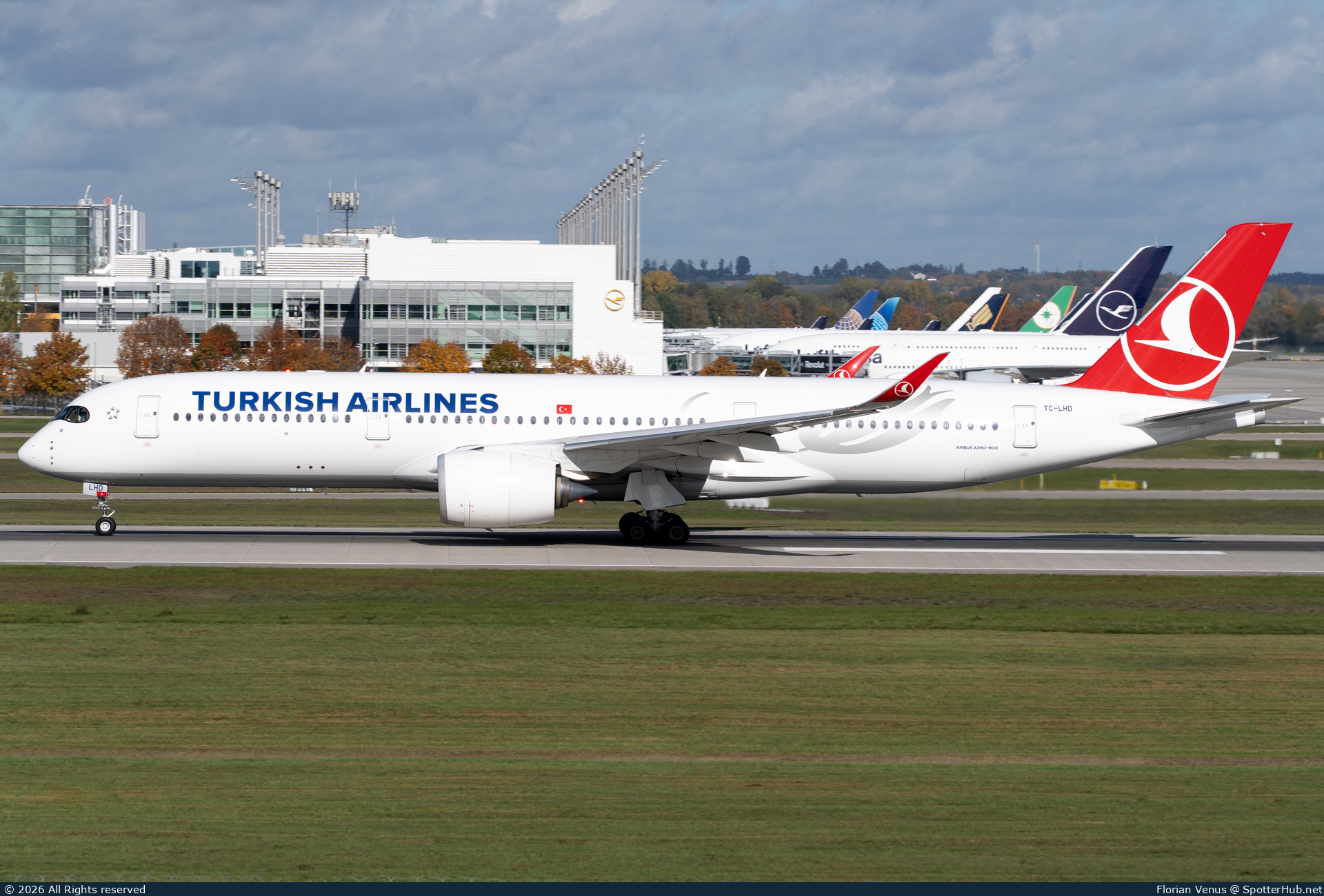 Photo of TC-LHD - Airbus A350-941 operated by Turkish Airlines