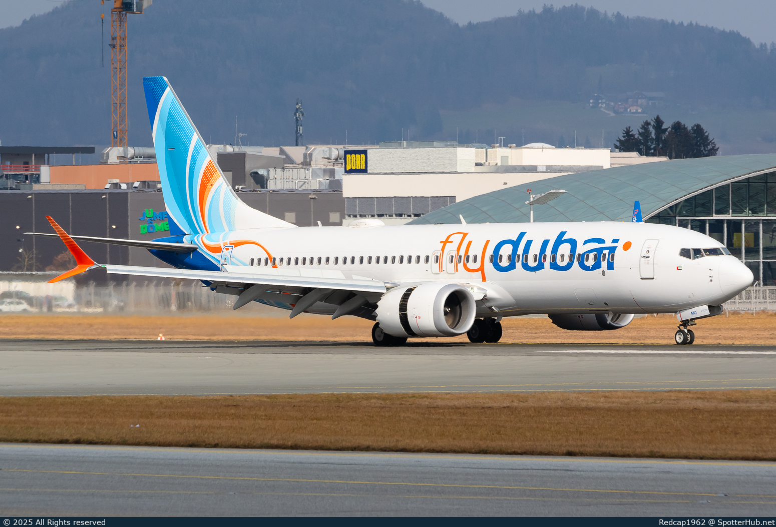 Photo of A6-FMQ - Boeing 737 MAX 8 operated by flydubai