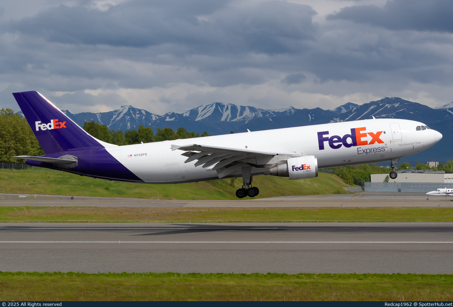Photo of N722FD - Airbus A300B4-622R(F) operated by FedEx
