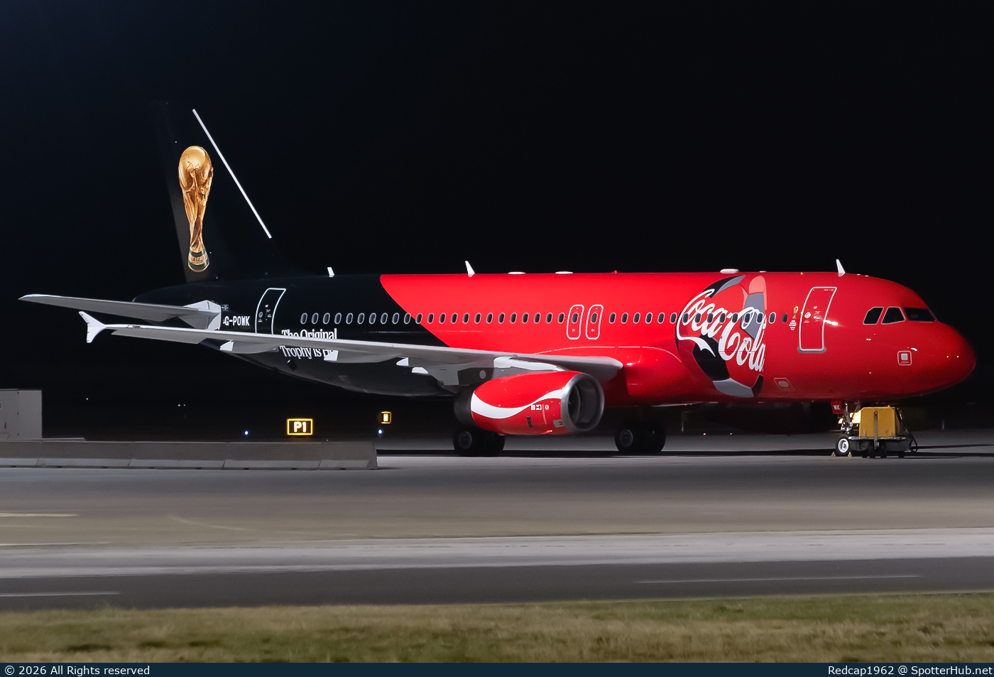 Photo of G-POWK - Airbus A320-233 operated by Titan Airways