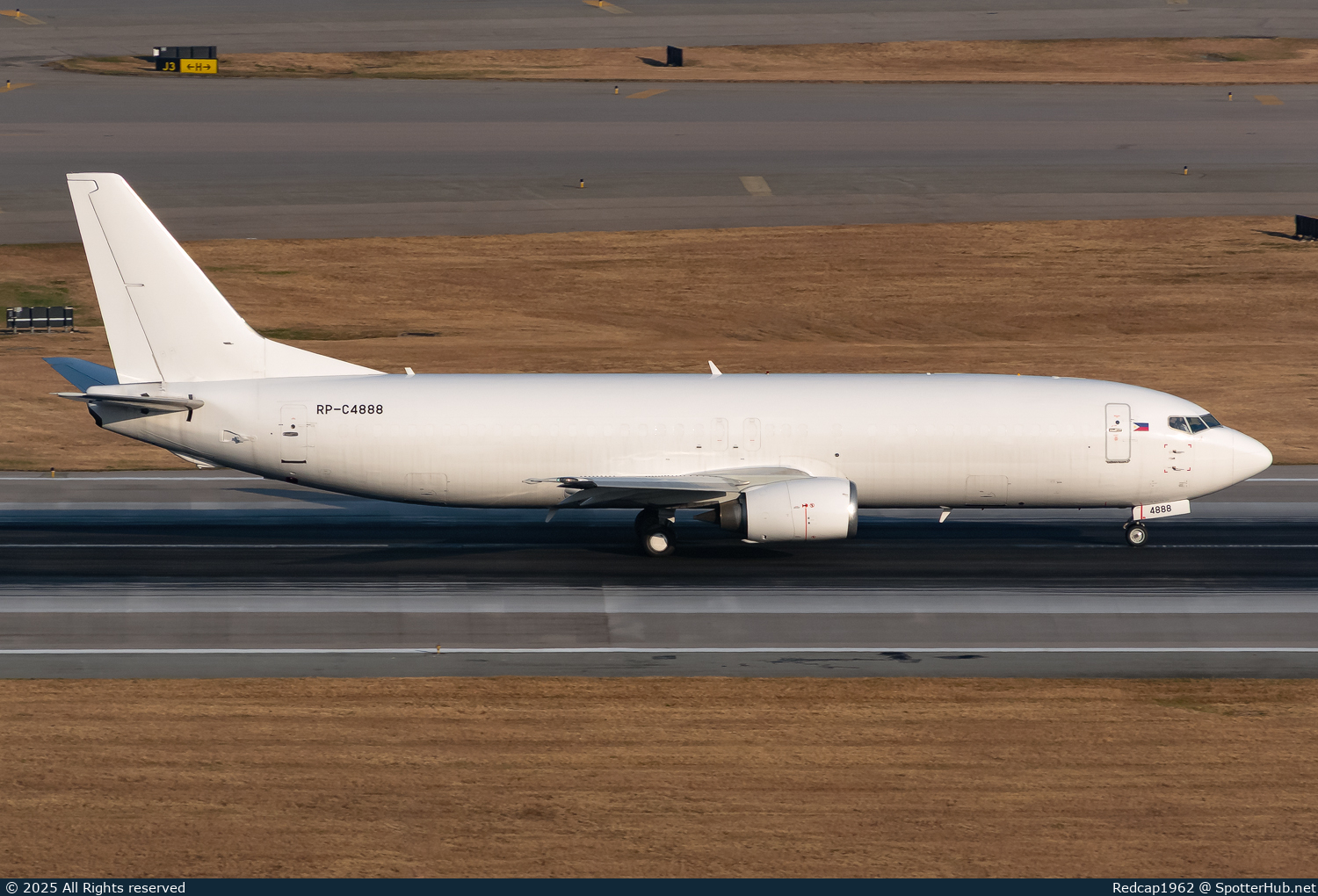 Photo of RP-C4888 - Boeing 737-45D(BDSF) operated by Skyway Airlines