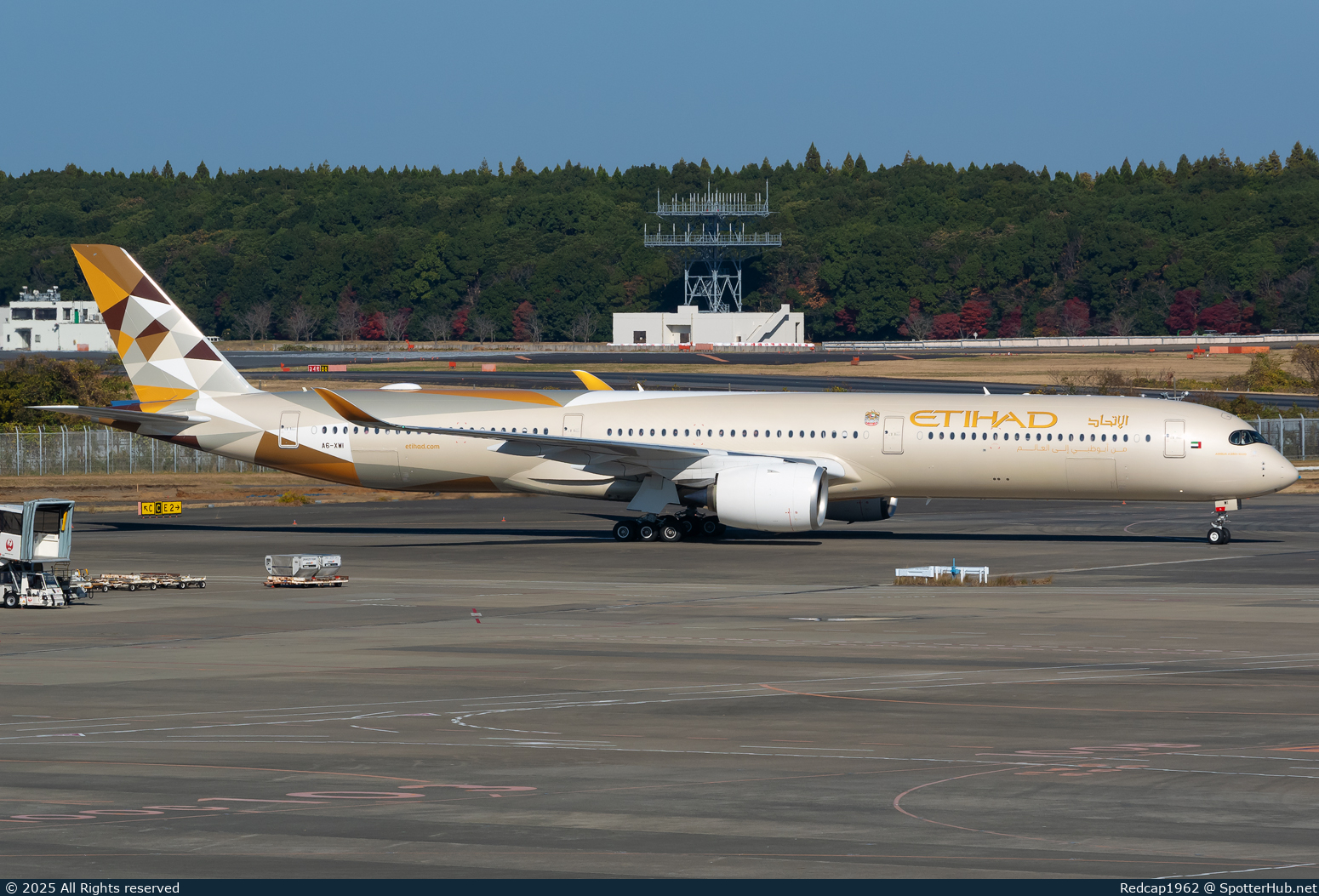 Photo of A6-XWI - Airbus A350-1041 operated by Etihad Airways