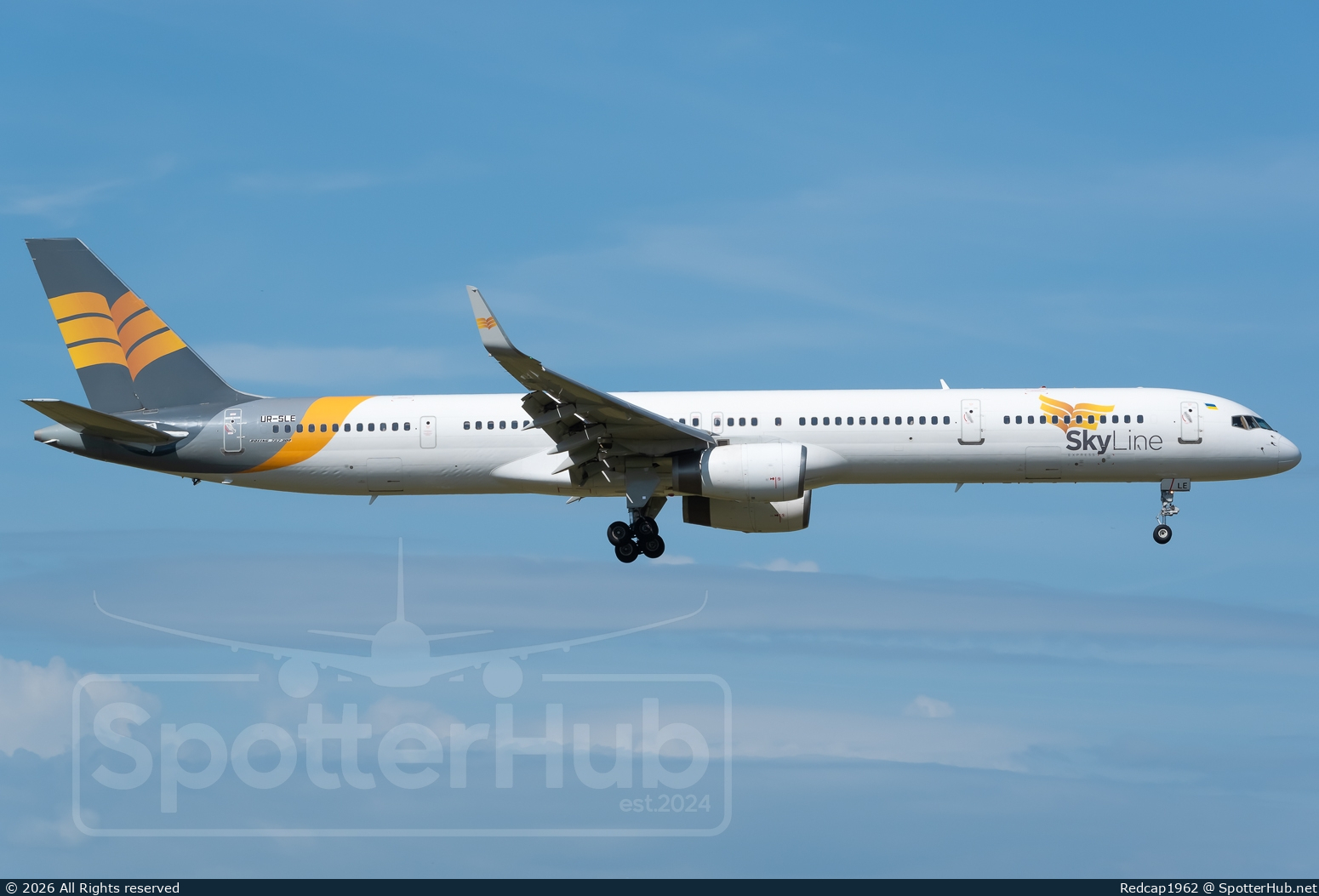 Photo of UR-SLE - Boeing 757-330 operated by Skyline Express Airlines