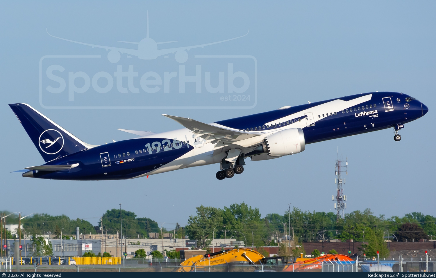 Photo of D-ABPU - Boeing 787-9 Dreamliner operated by Lufthansa