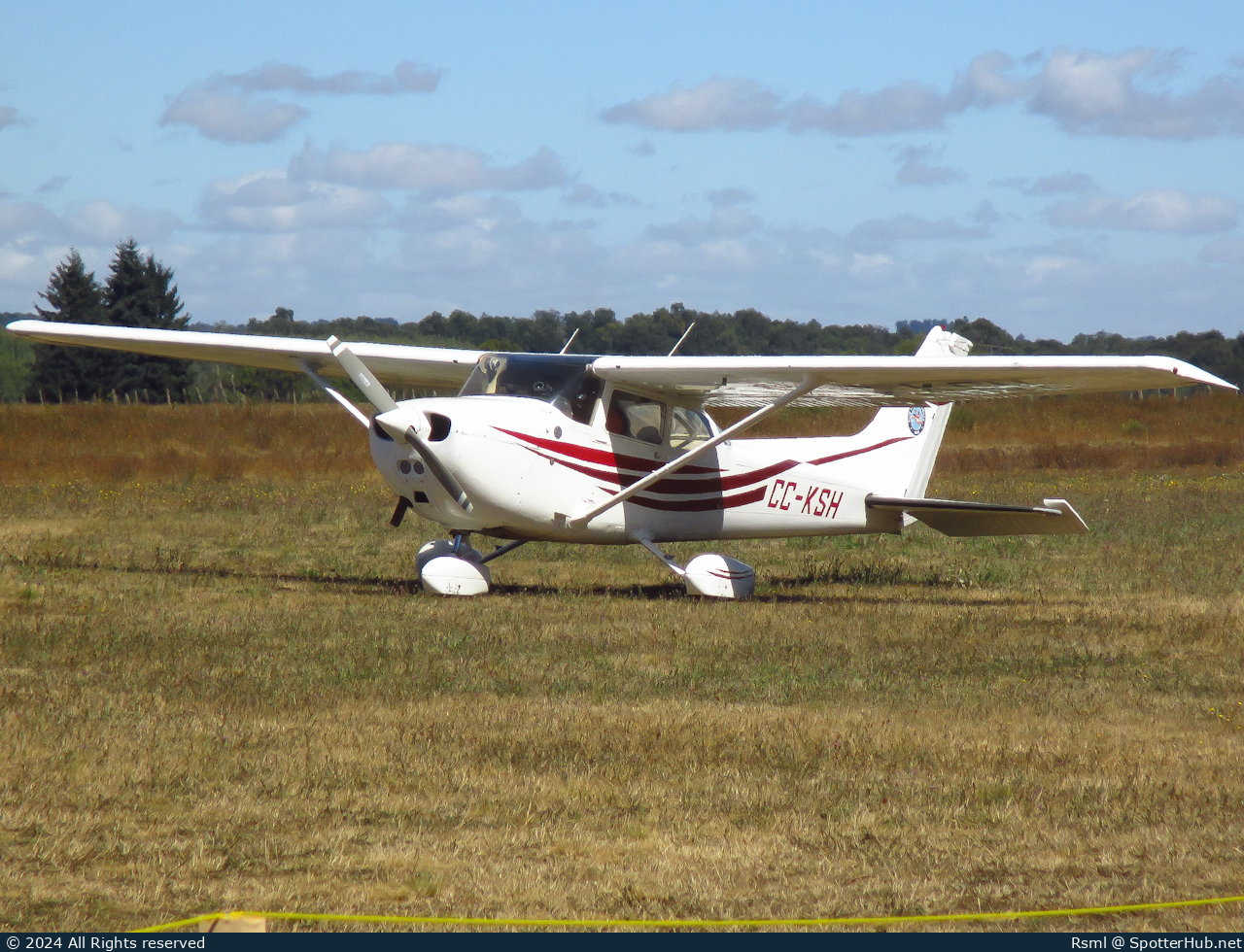 Photo of CC-KSH - Cessna 172N Skyhawk II operated by Club Aéreo Temuco