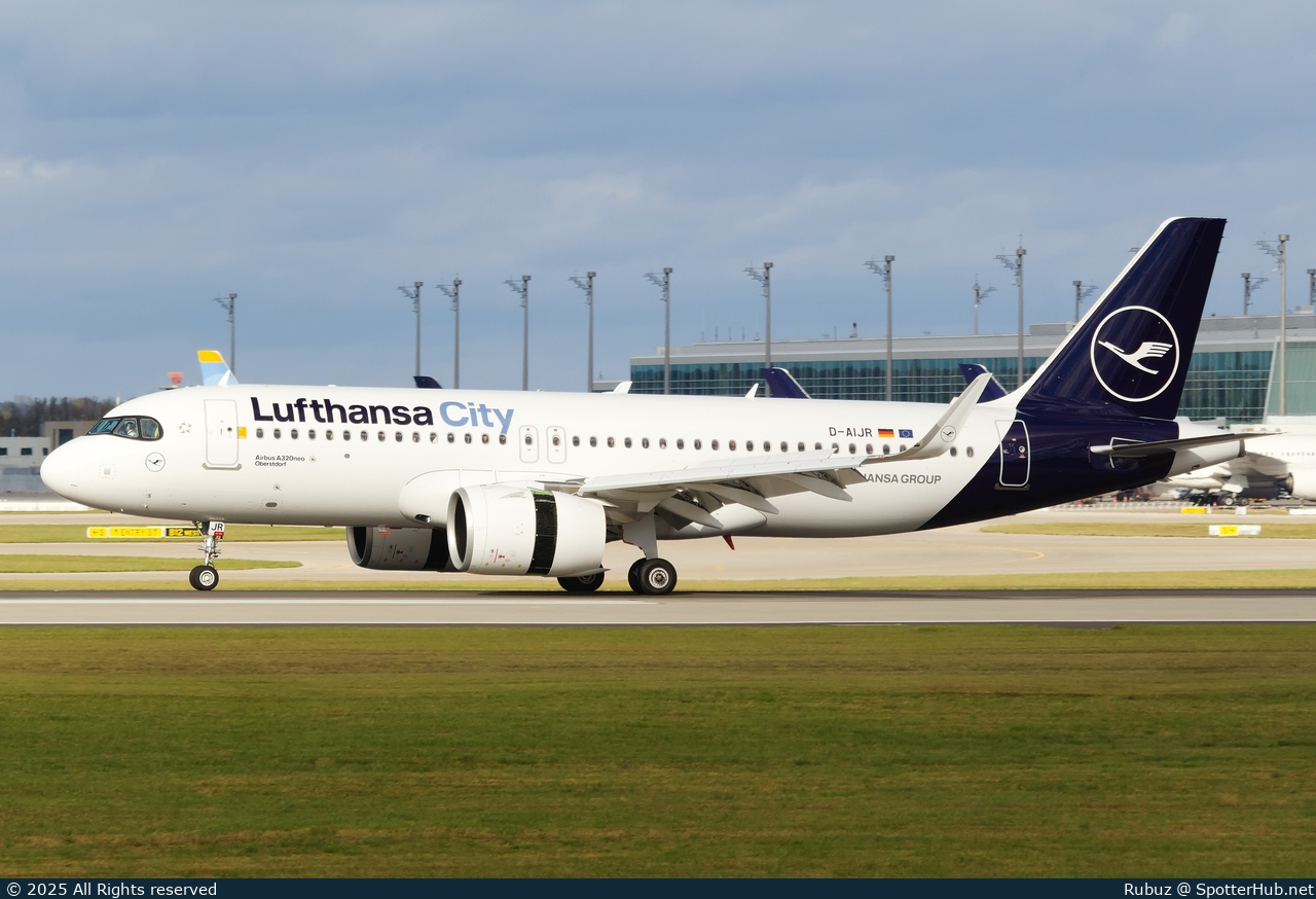Photo of D-AIJR - Airbus A320-271N operated by Lufthansa City Airlines