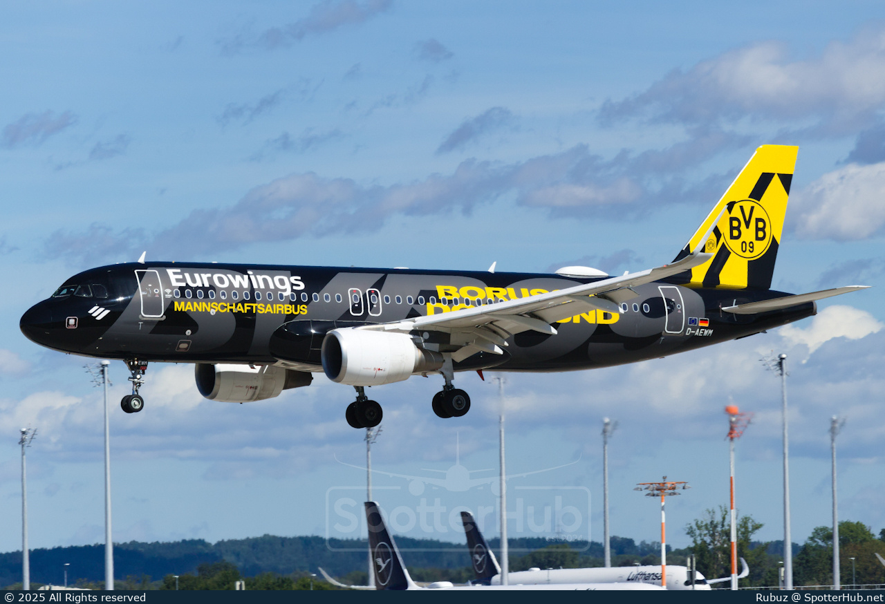 Photo of D-AEWM - Airbus A320-214 operated by Eurowings