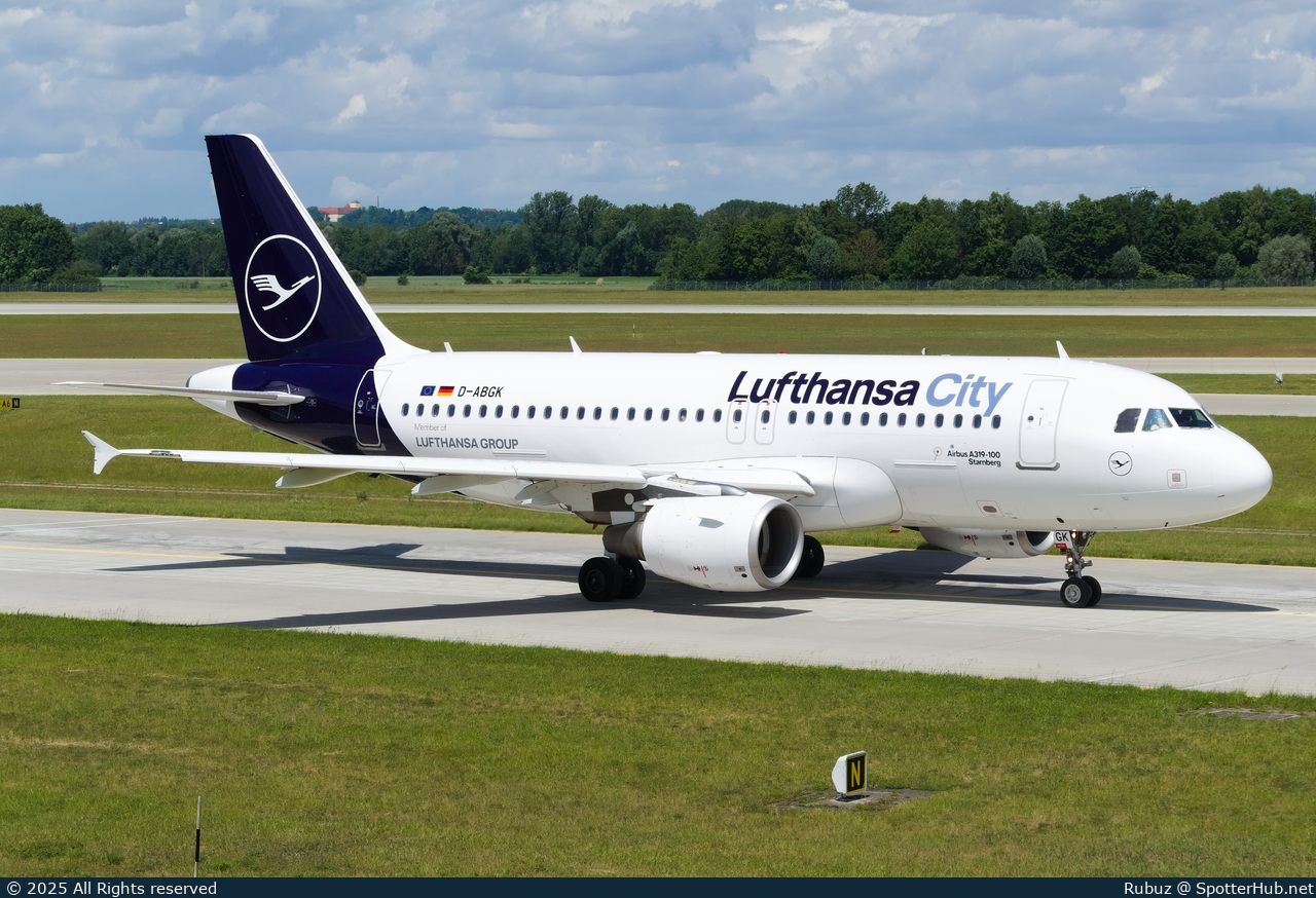Photo of D-ABGK - Airbus A319-112 operated by Lufthansa City Airlines