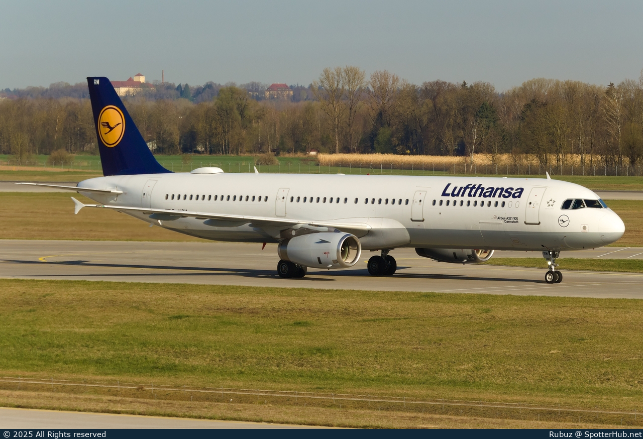 Photo of D-AIRM - Airbus A321-131 operated by Lufthansa