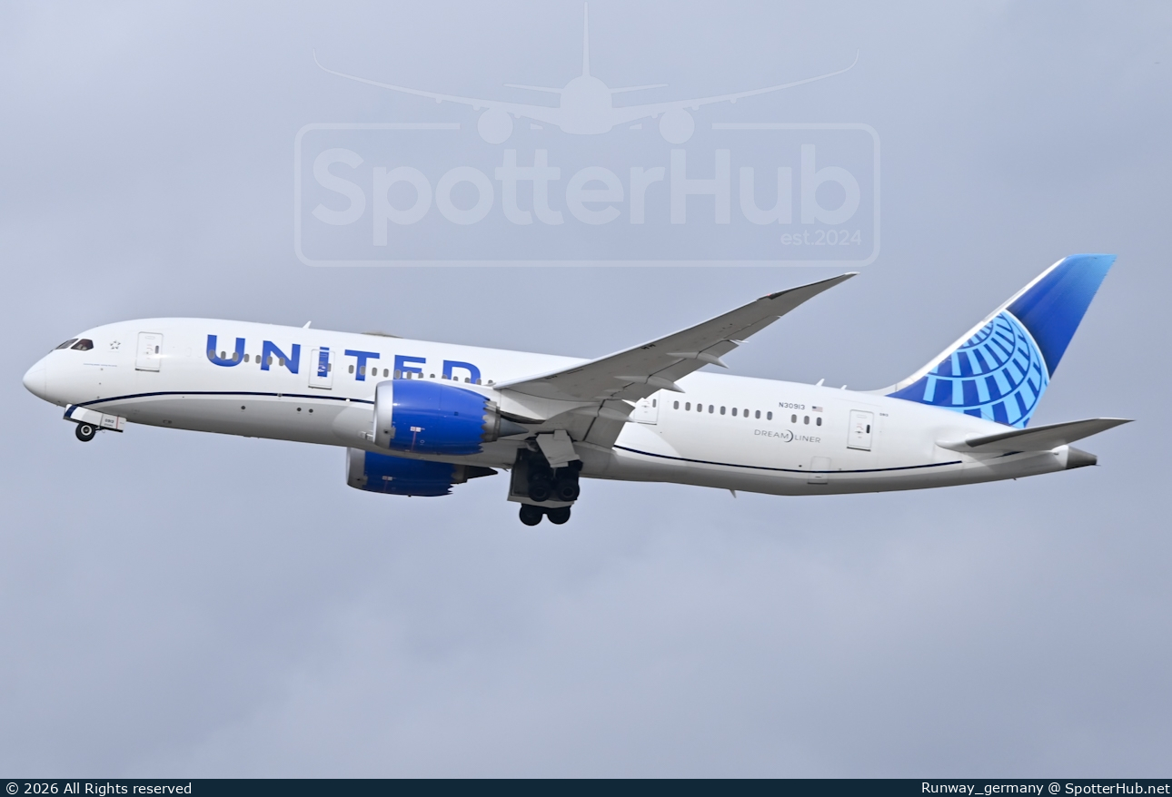 Photo of N30913 - Boeing 787-8 Dreamliner operated by United Airlines