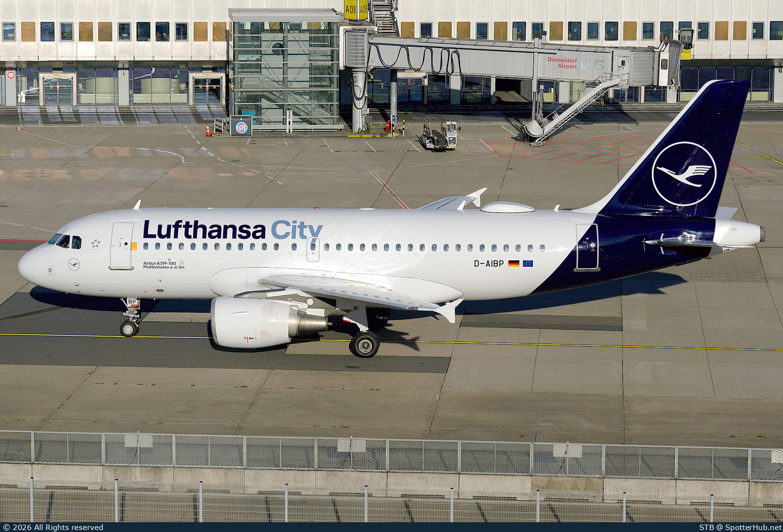 Photo of D-AIBP - Airbus A319-112 operated by Lufthansa CityLine