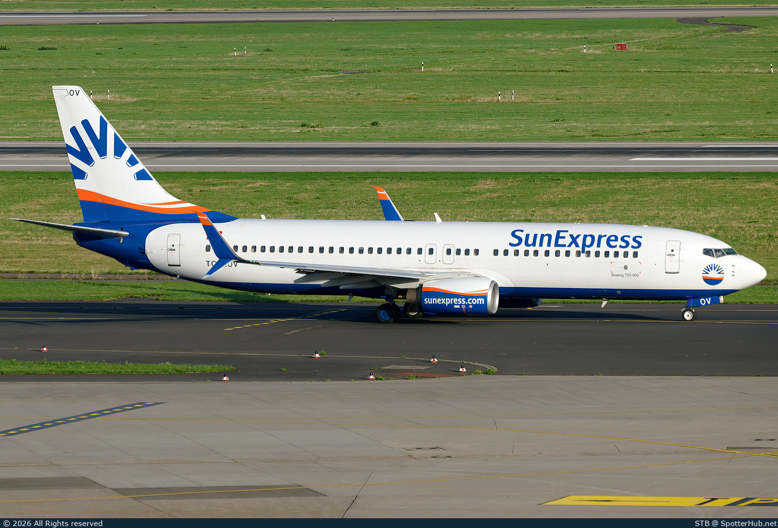 Photo of TC-SOV - Boeing 737-8HC operated by SunExpress