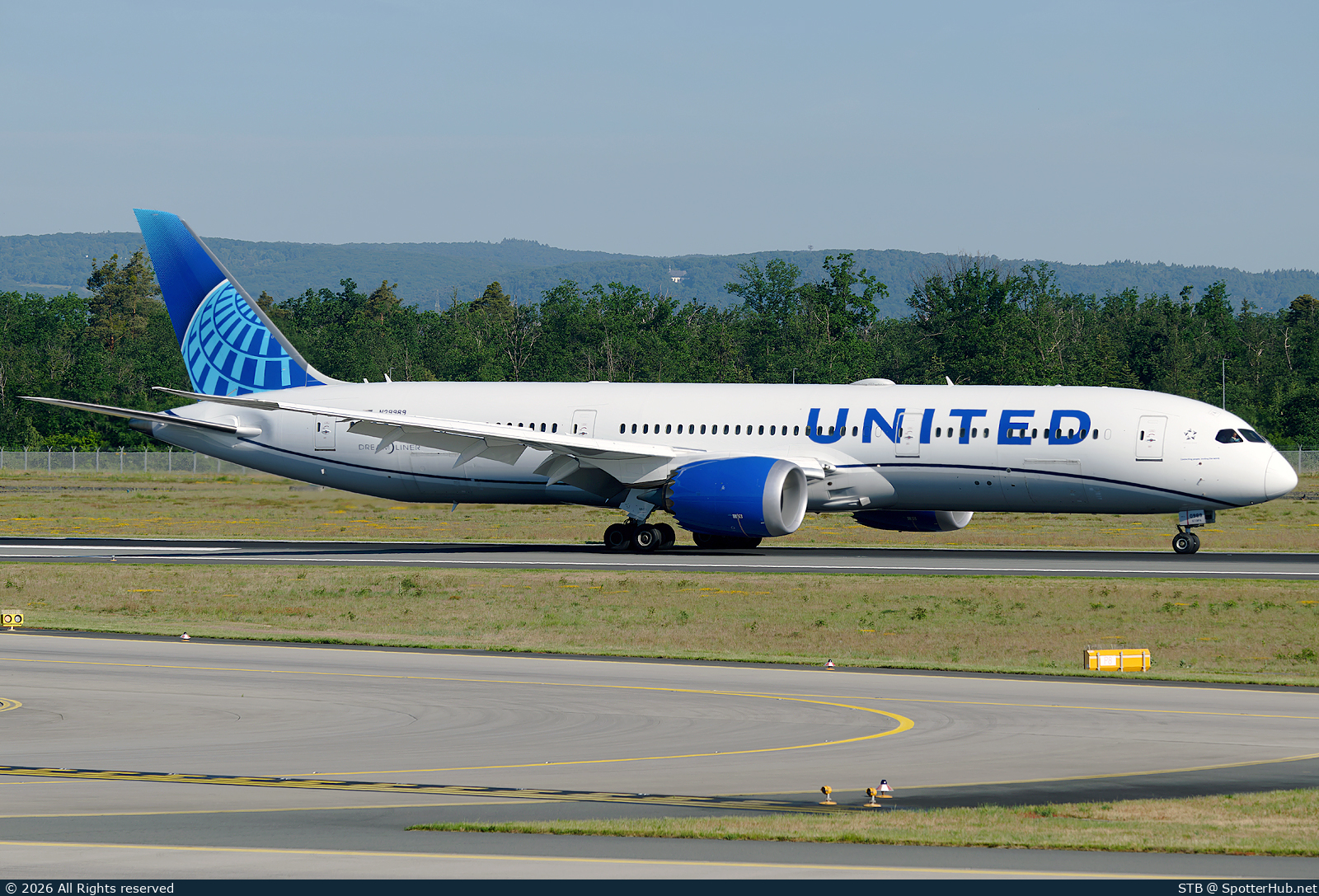 Photo of N29989 - Boeing 787-9 Dreamliner operated by United Airlines