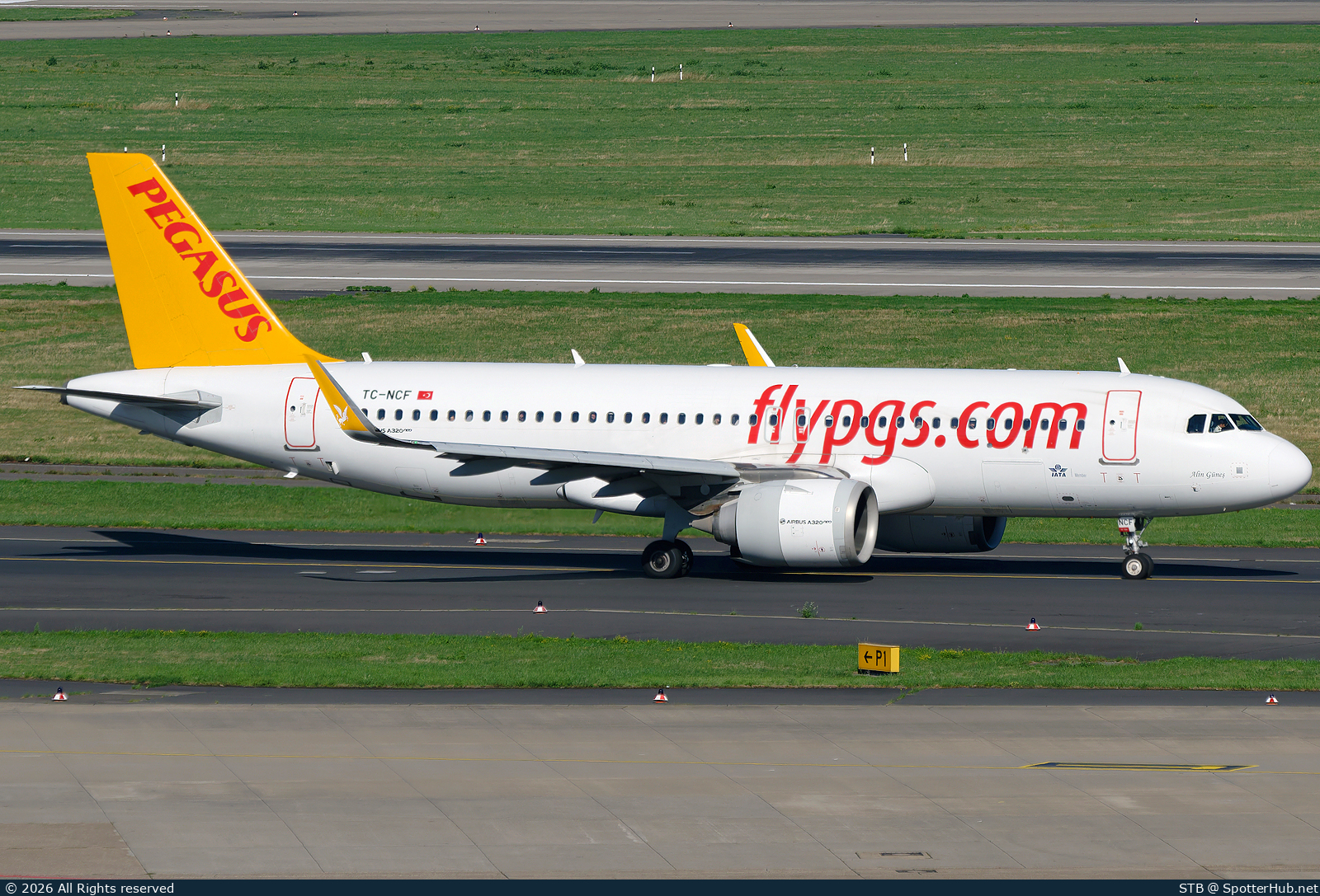 Photo of TC-NCF - Airbus A320-251N operated by Pegasus Airlines