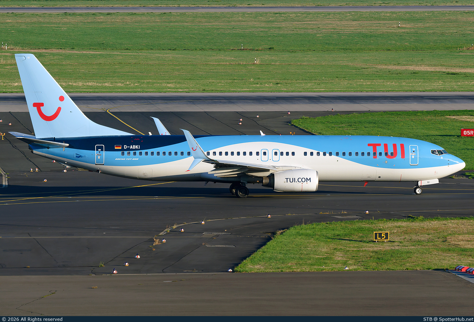 Photo of D-ABKI - Boeing 737-86J operated by TUIfly
