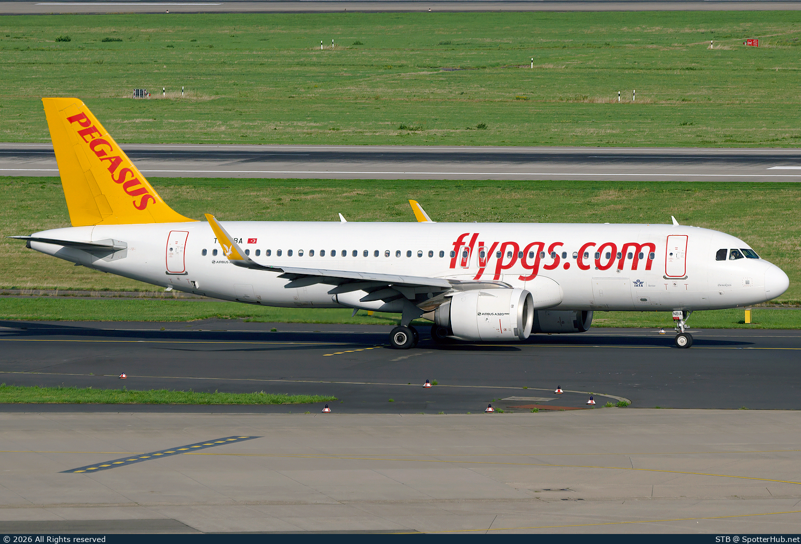 Photo of TC-NBA - Airbus A320-251N operated by Pegasus Airlines