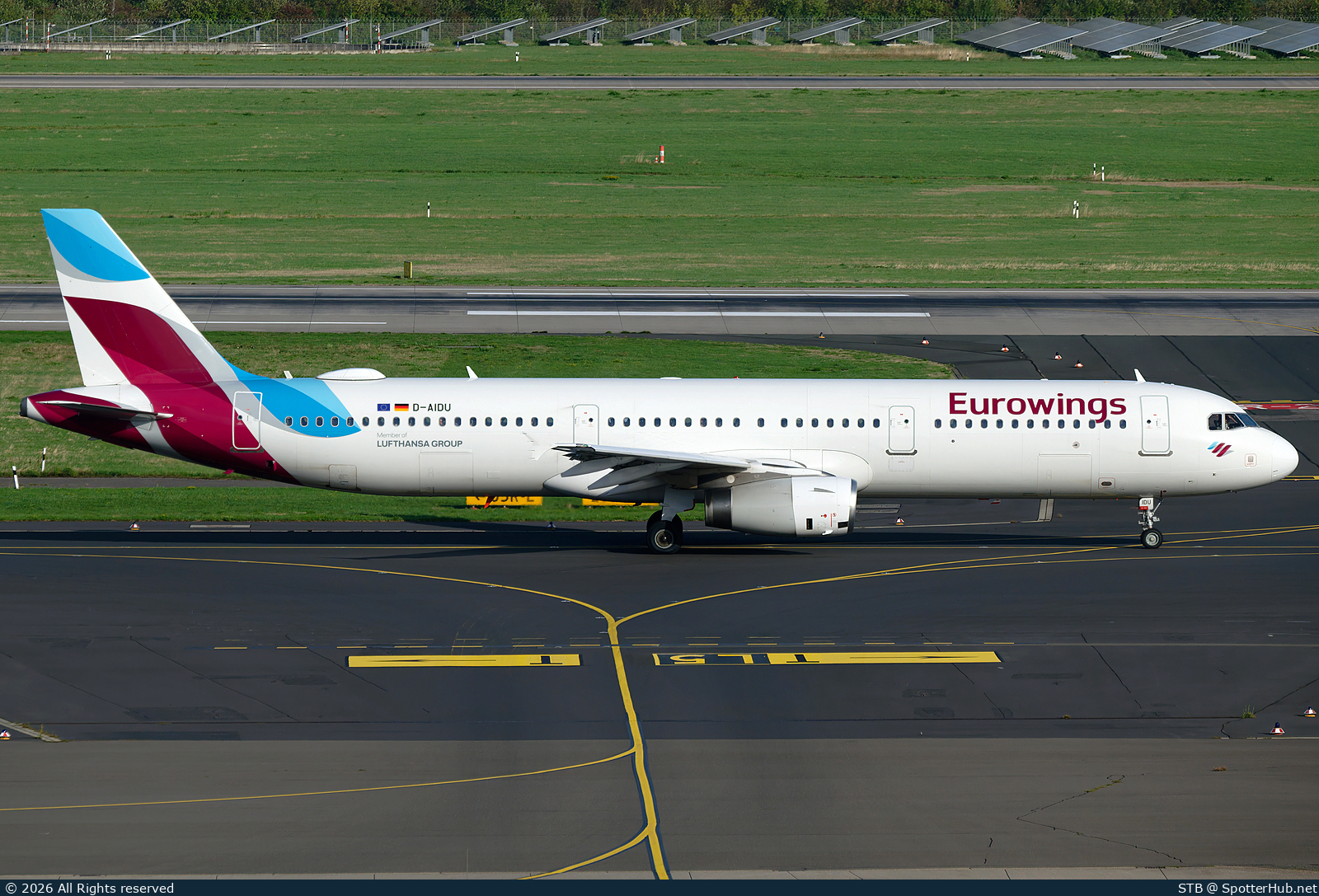 Photo of D-AIDU - Airbus A321-231 operated by Eurowings