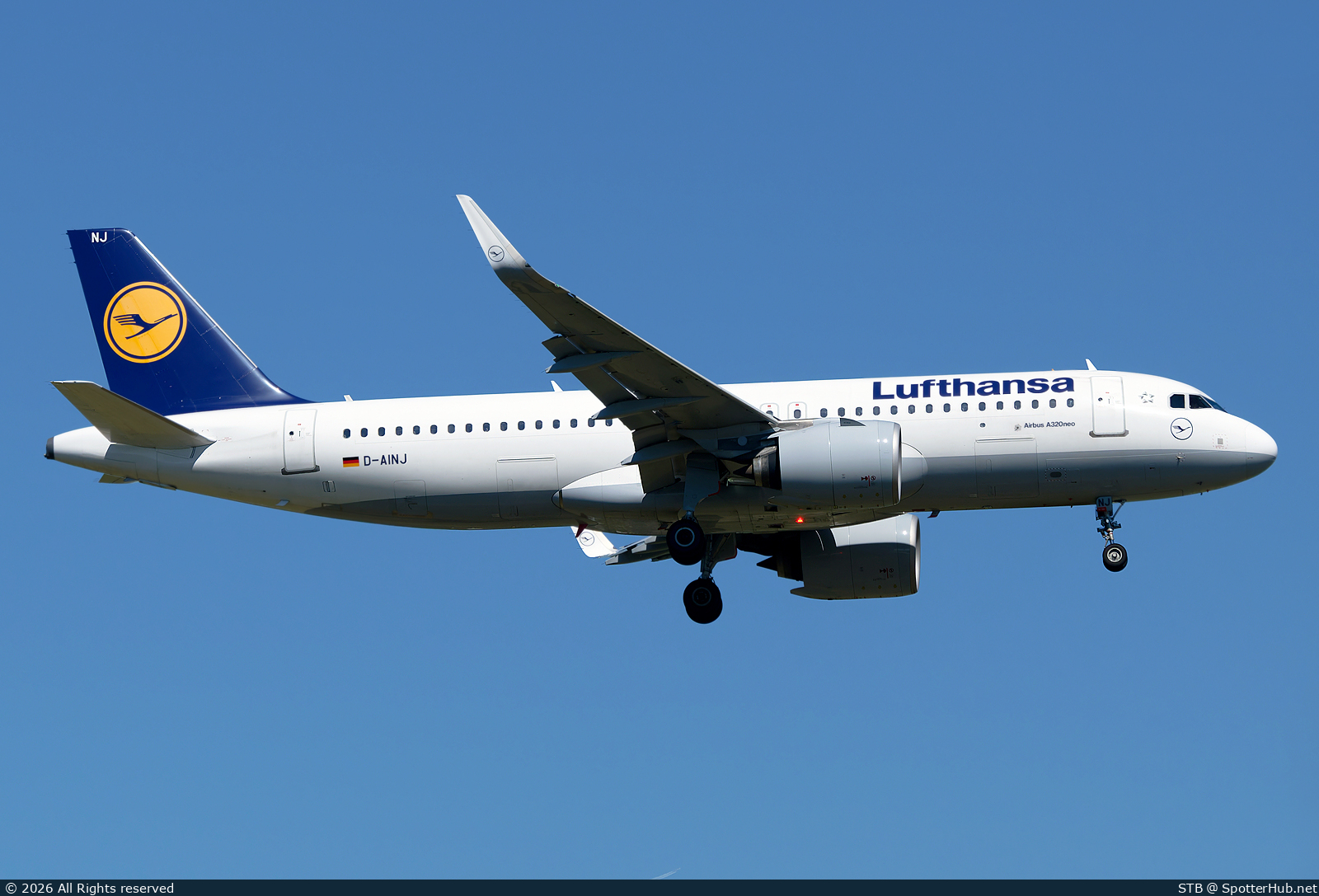 Photo of D-AINJ - Airbus A320-271N operated by Lufthansa
