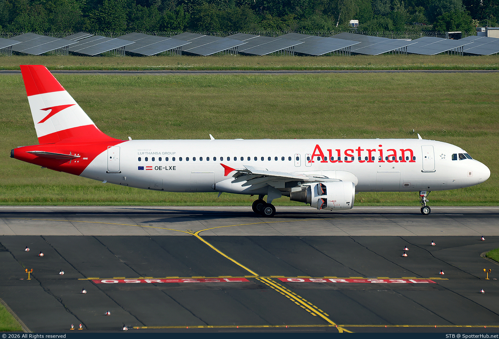 Photo of OE-LXE - Airbus A320-216 operated by Austrian Airlines