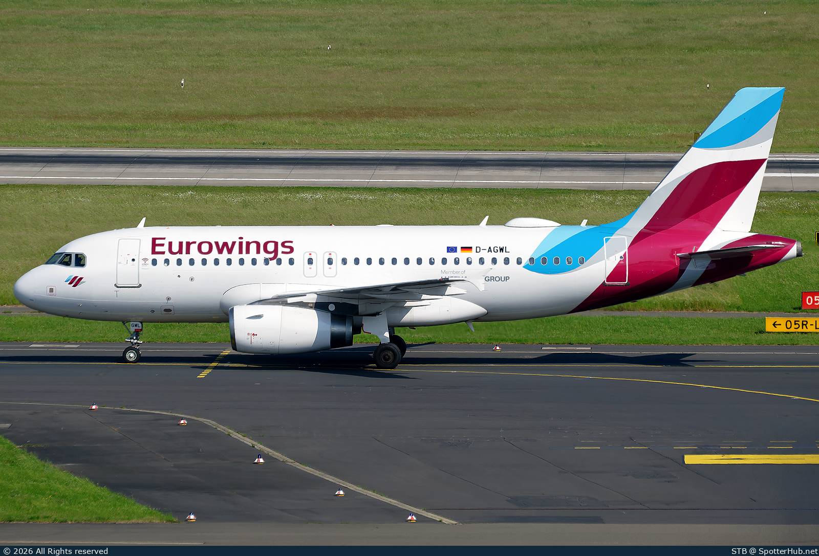 Photo of D-AGWL - Airbus A319-132 operated by Eurowings